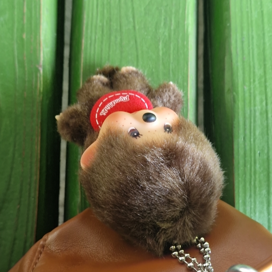 Monchhichi Bighead SS Boy Key Chain Brown 착용 스타일
