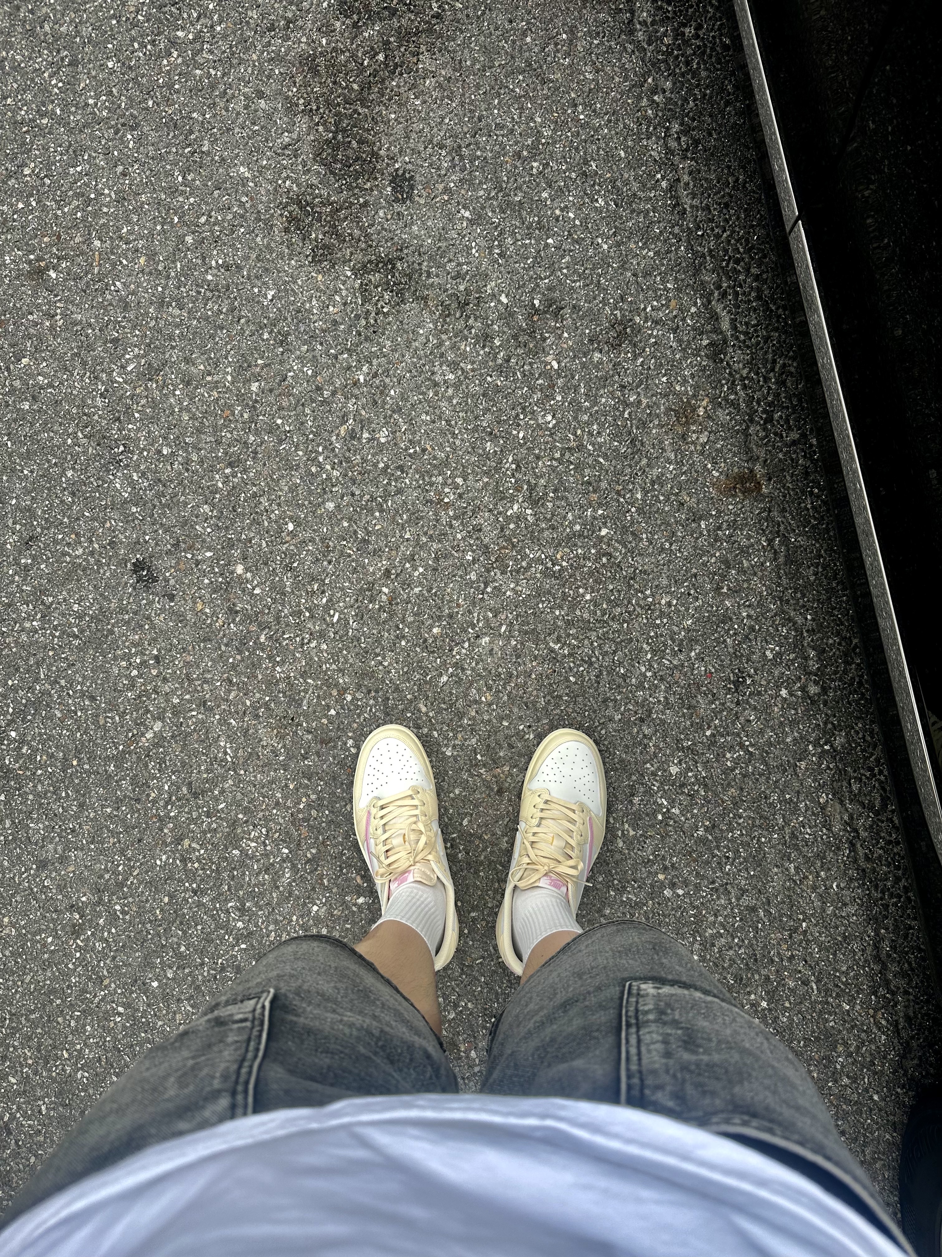 Jordan 1 x Travis Scott Retro Low OG SP Muslin Shy Pink, (PS) Jordan x Travis Scott Jumpman Jack TR Bright Cactus 착용 스타일 - 2