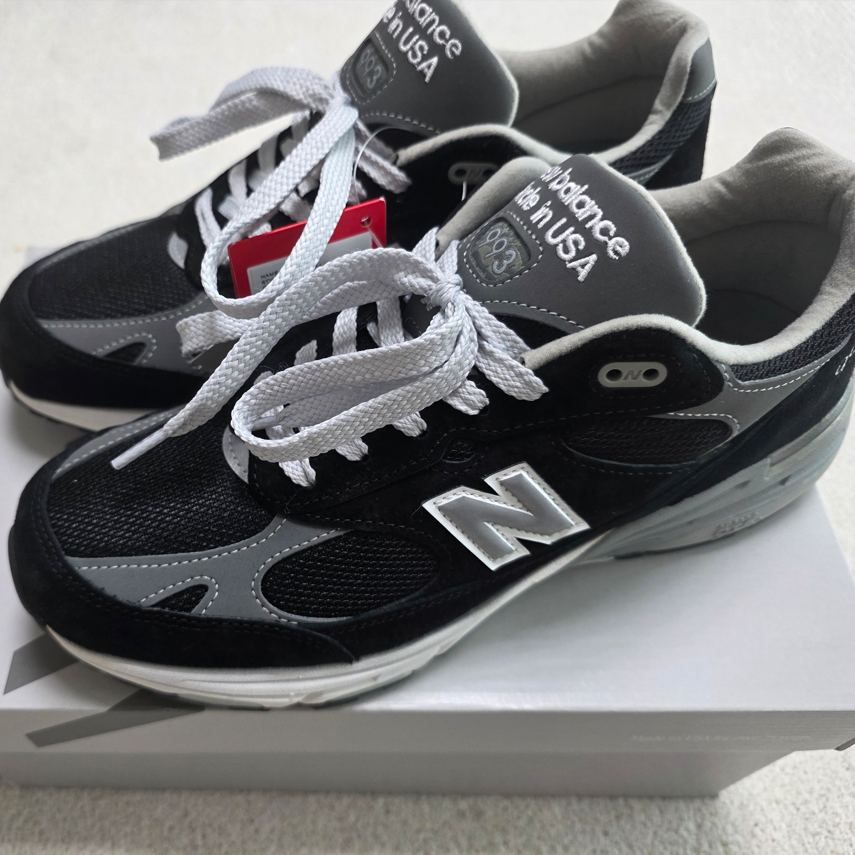 New Balance 993 Made in USA Black - D Standard 착용 스타일 - 2