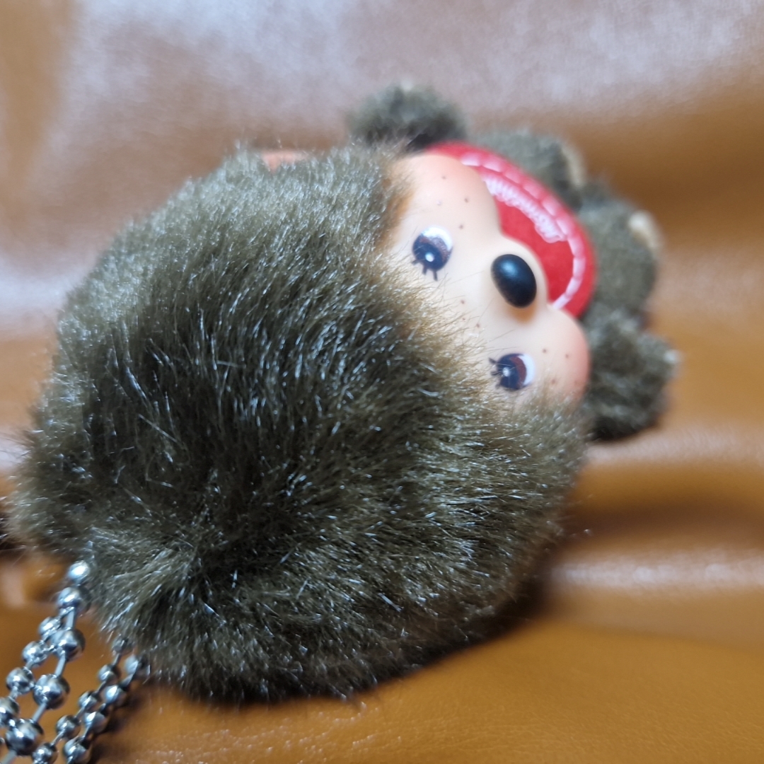 Monchhichi Bighead SS Boy Key Chain Brown 착용 스타일 - 3