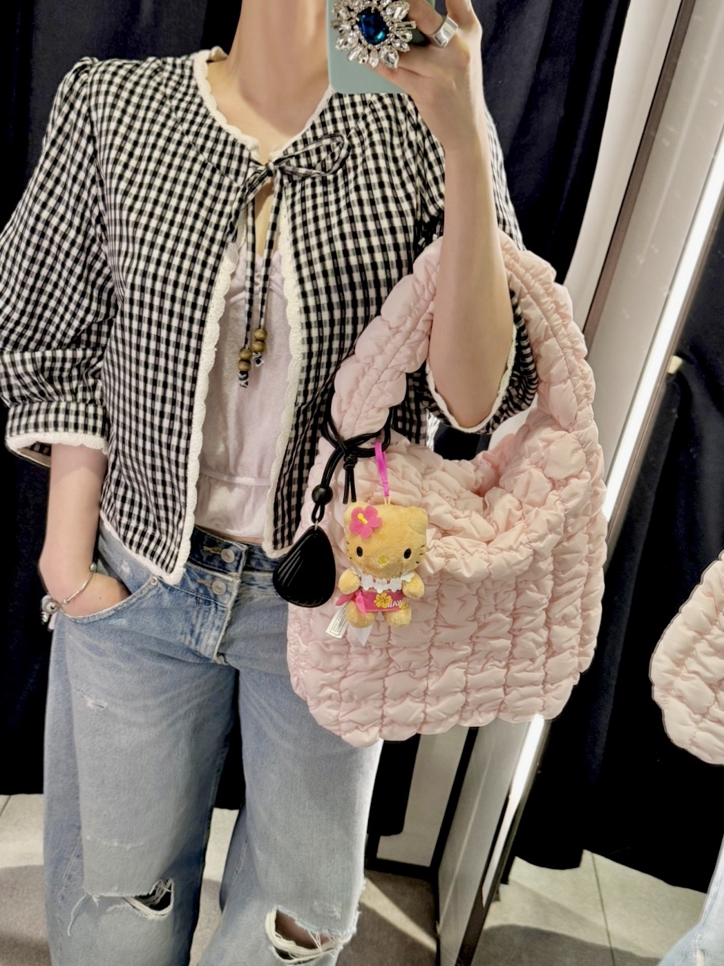 COS Quilted Mini Tote Bag Light Pink, Sanrio Hello Kitty Sarong 4" Hawaii Series Plush 착용 스타일 - 3