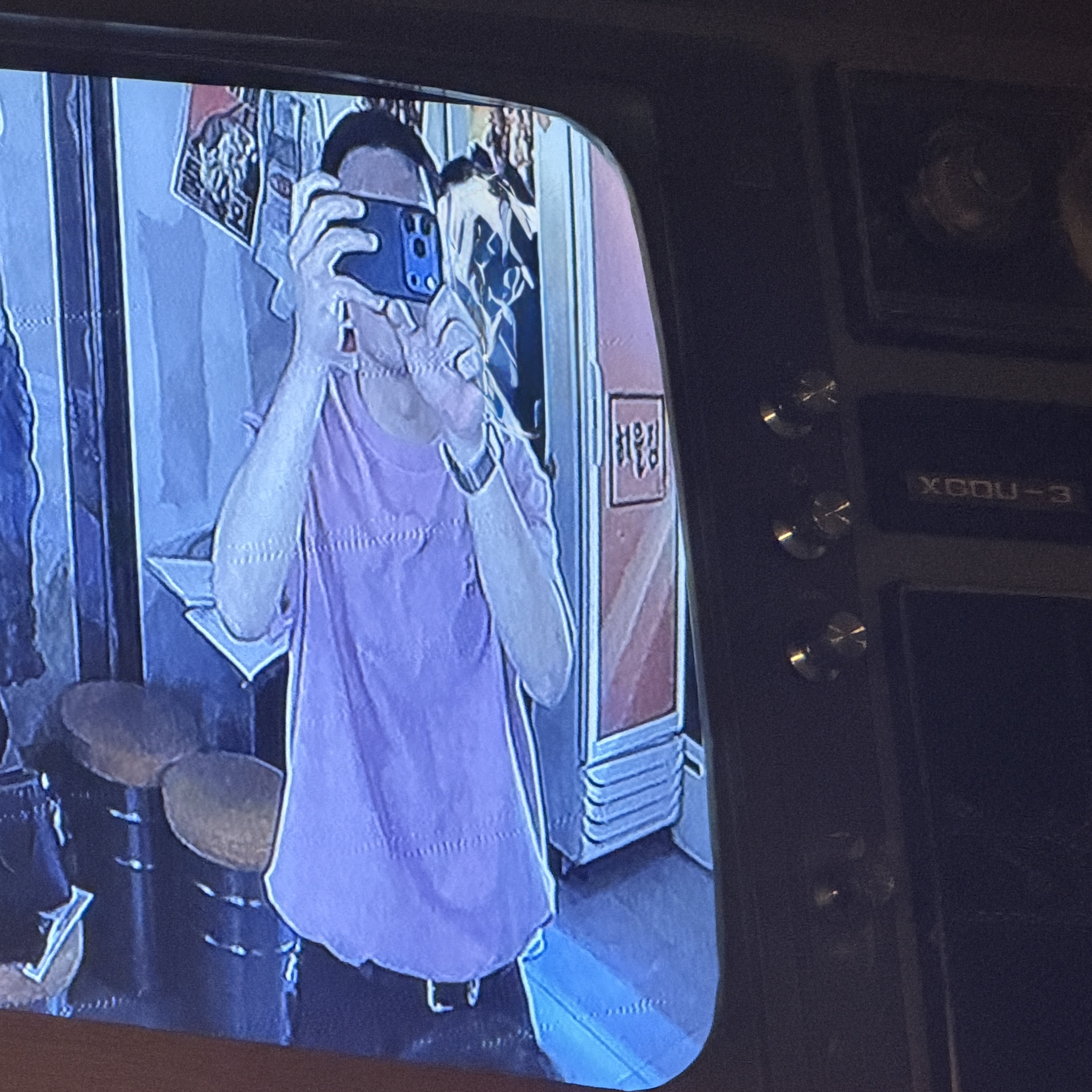 IAB Studio Pigment T-Shirt Magenta, Diesel B-1DR Oval D Loop Leather Belt Black 착용 스타일