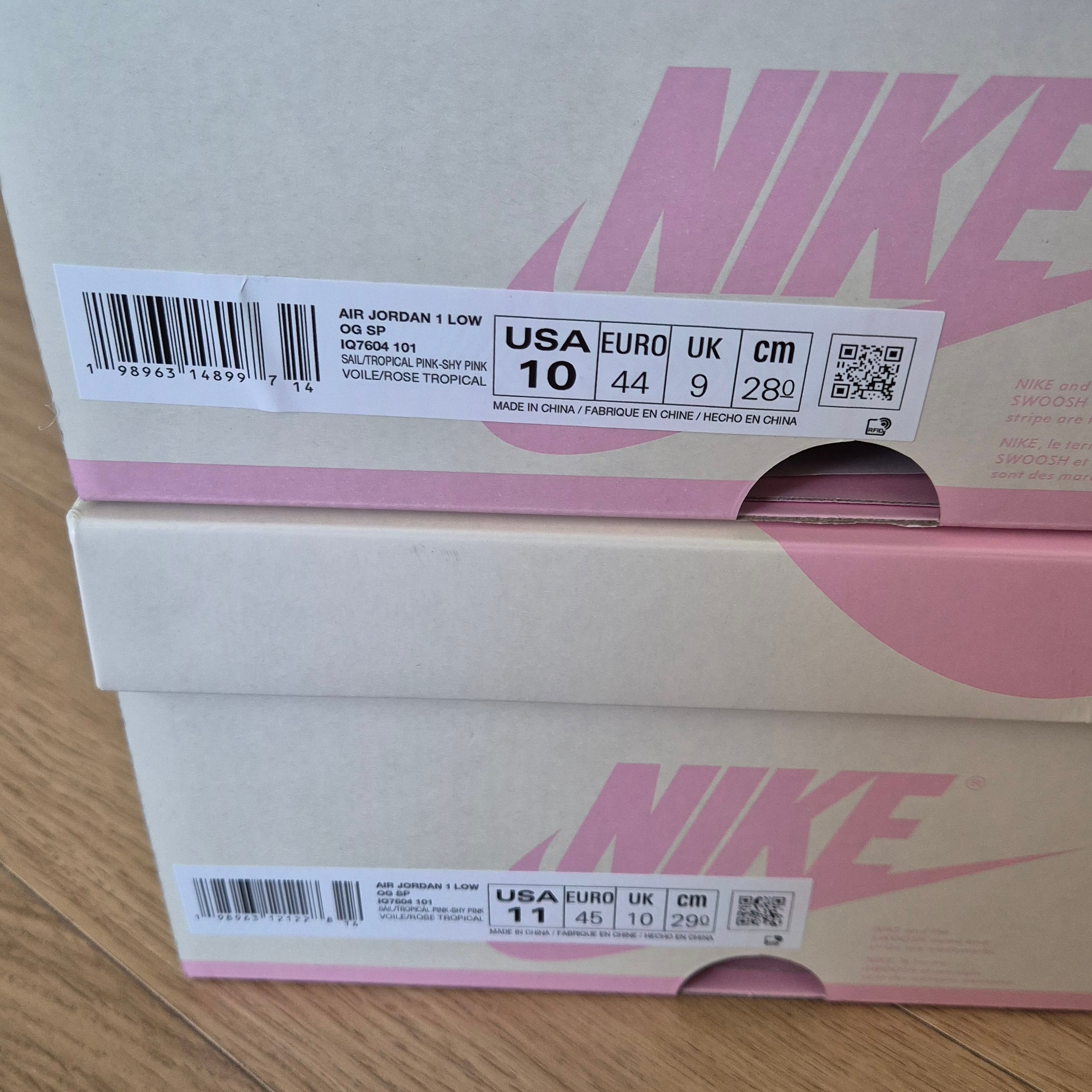 Jordan 1 x Travis Scott Retro Low OG SP Sail Tropical Pink 착용 스타일