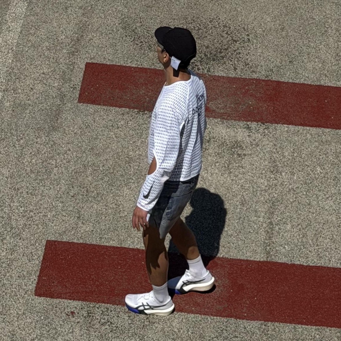 Nike ACG Radical Airflow NXT White Anthracite - Asia, (W) Nike ACG Radical Airflow NXT White Anthracite - Asia 착용 스타일 - 1