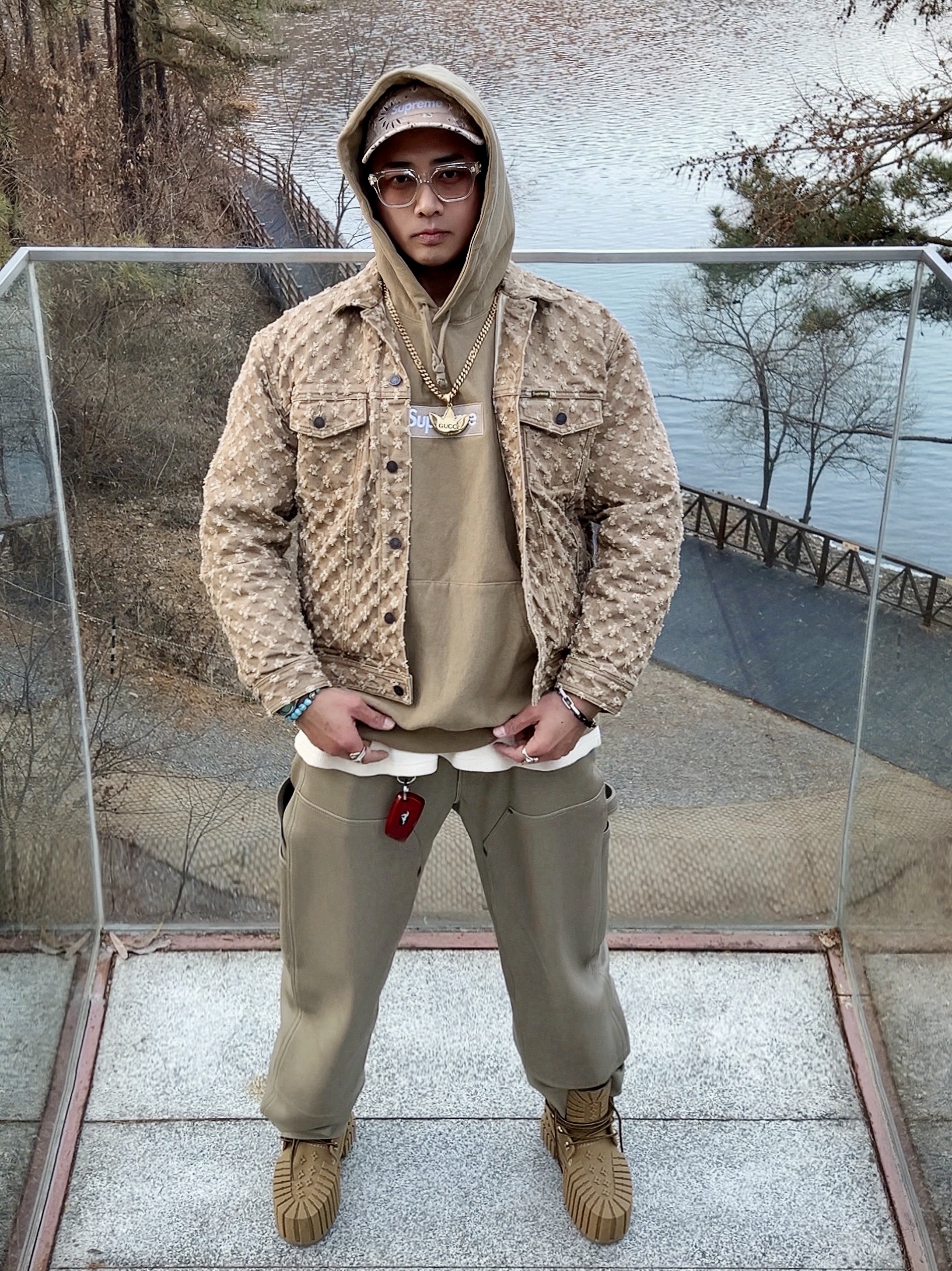 Supreme Bandana Camp Cap Tan - 21SS, Supreme x Bounty Hunter Thermal Henley L/S Top Natural - 23FW 착용 스타일
