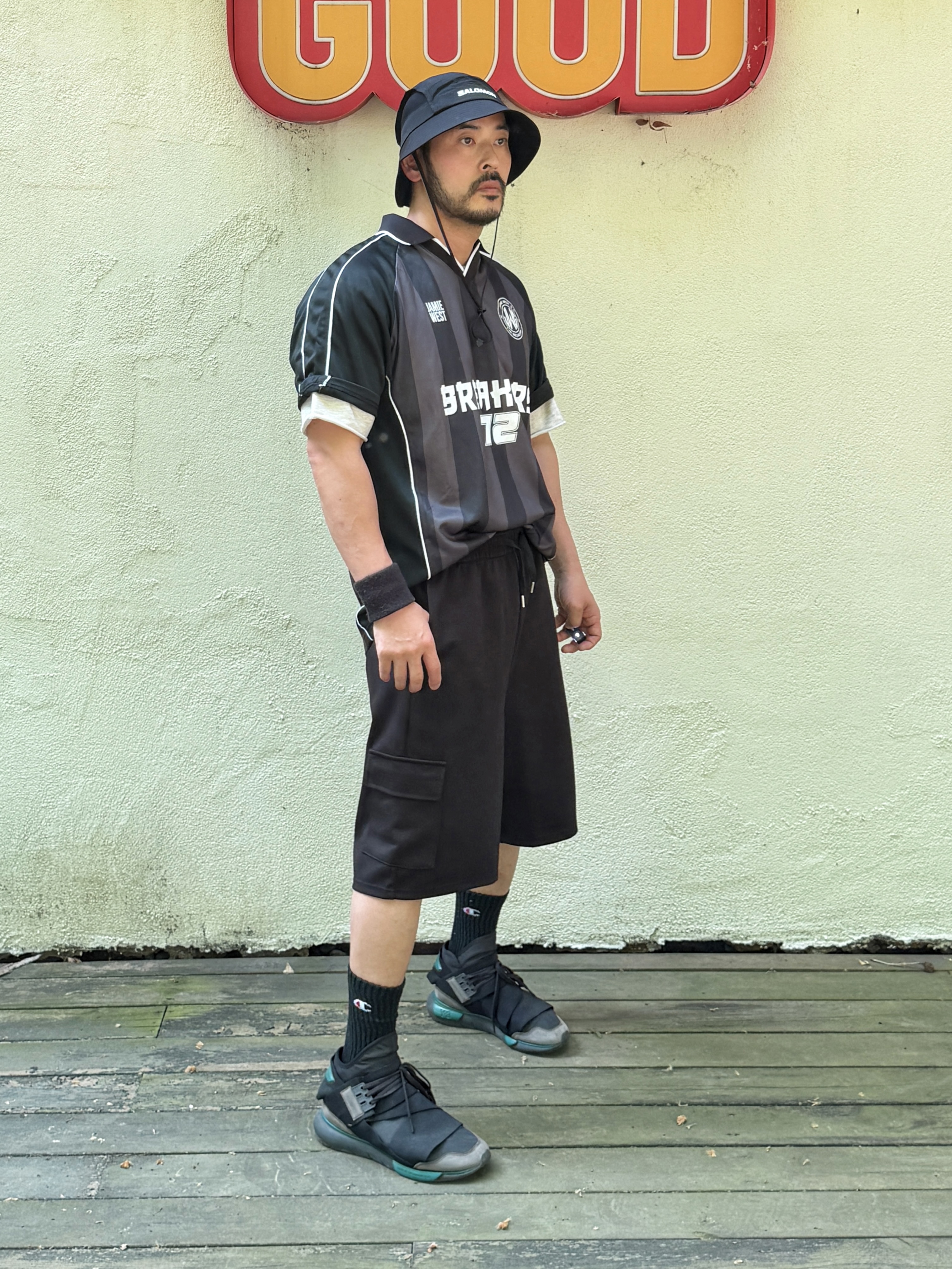 Salomon Rotuis Bucket Hat Khaki, Y-3 Qasa High Black White 착용 스타일 - 3