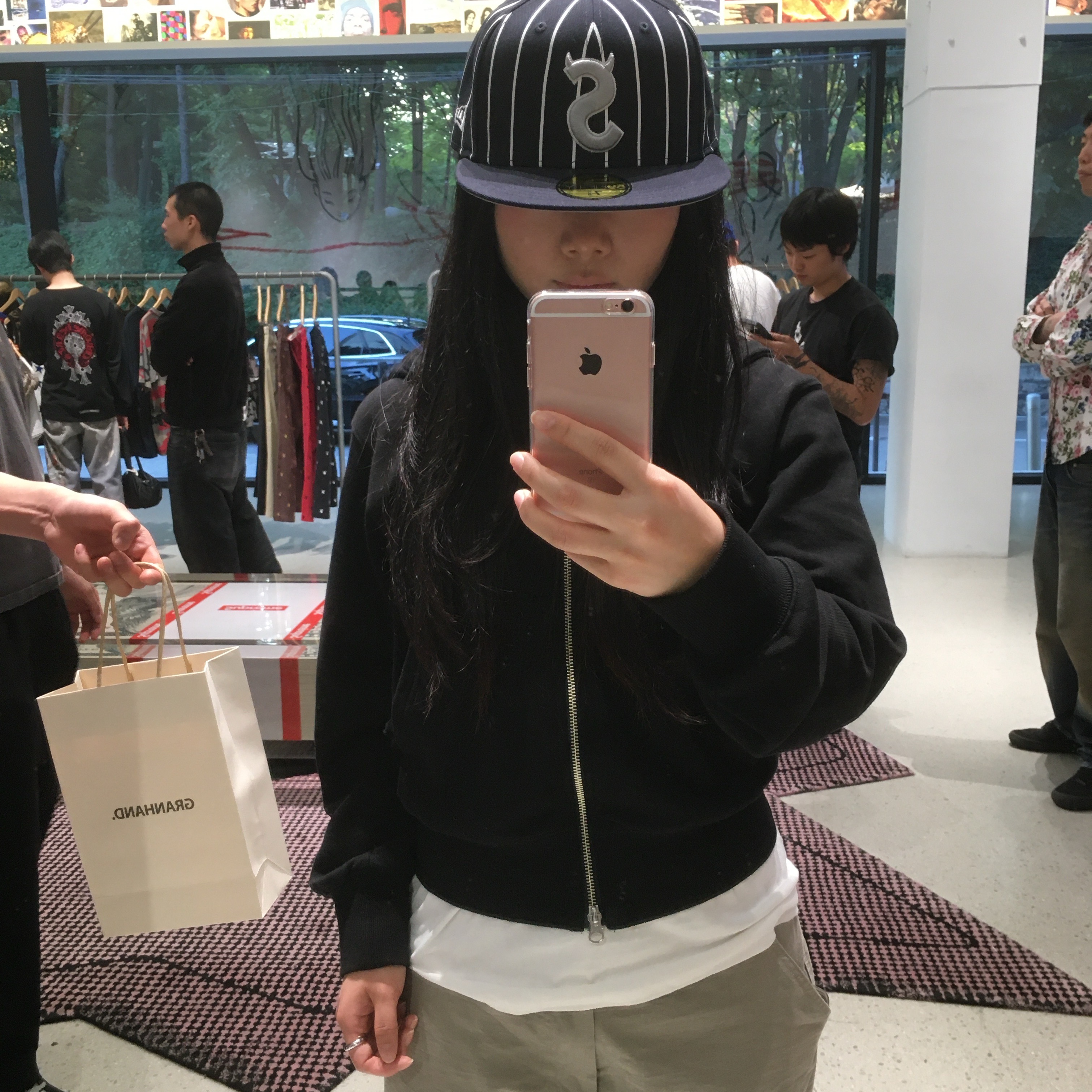 Supreme Devil S Logo New Era Stripe - 26SS 착용 스타일