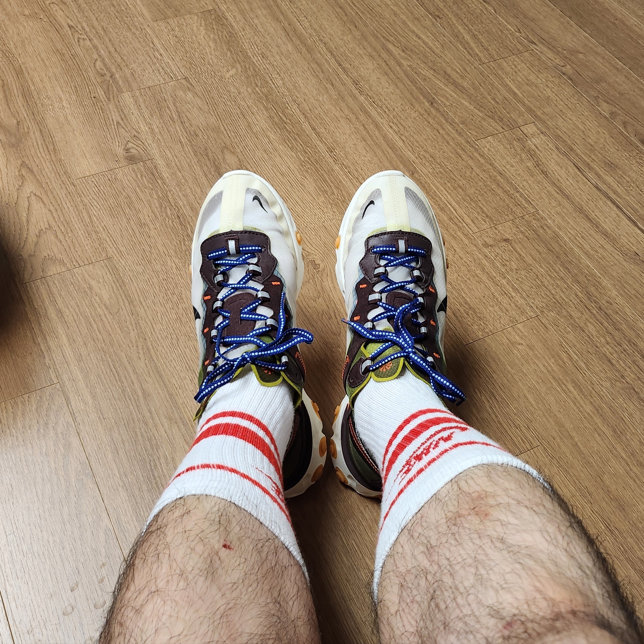 Nike React Element 87 Moss 착용 스타일 - 4