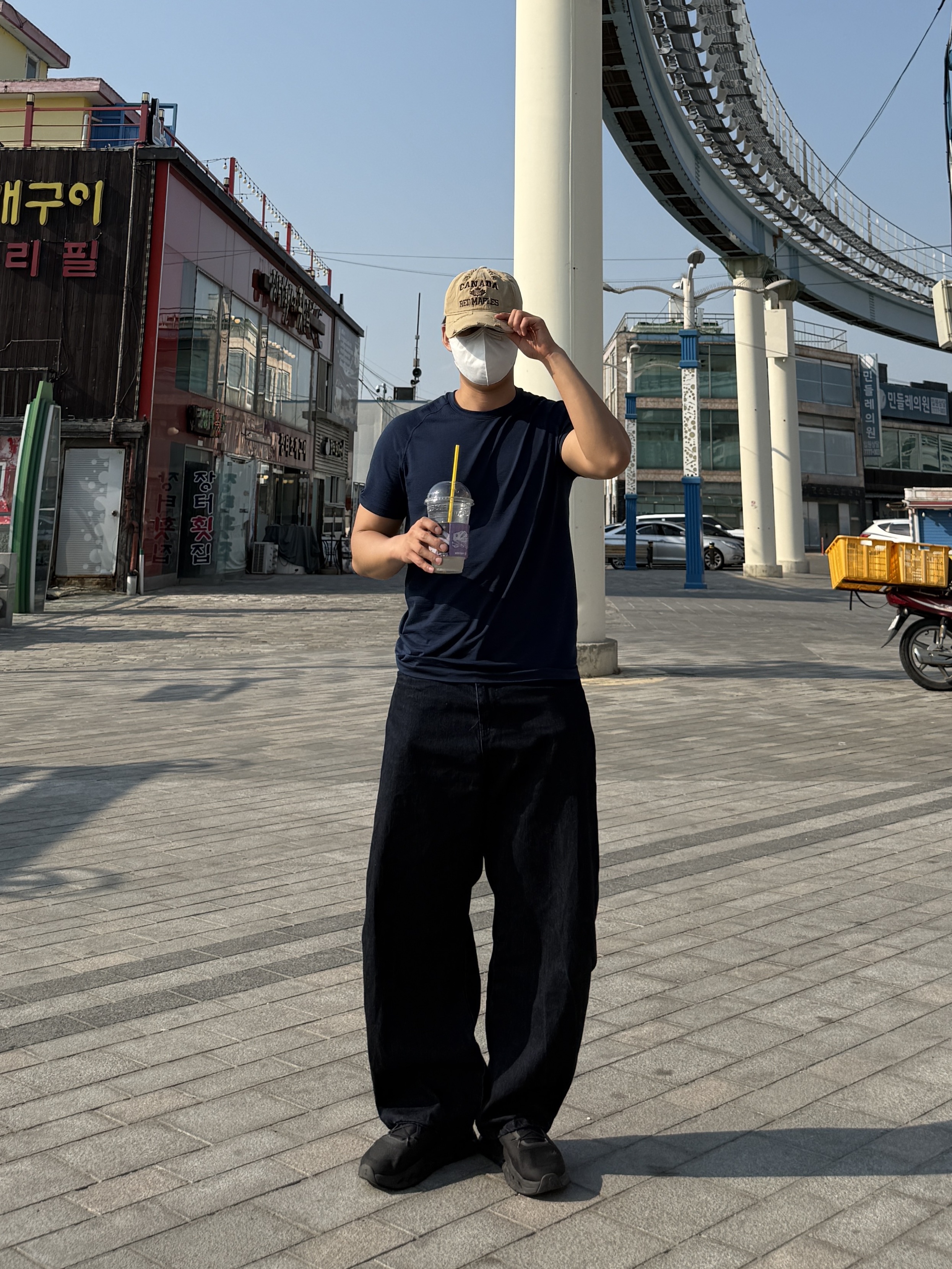 On Running Cloudmonster Void Black, On Running Cloudmonster All Black 착용 스타일 - 4