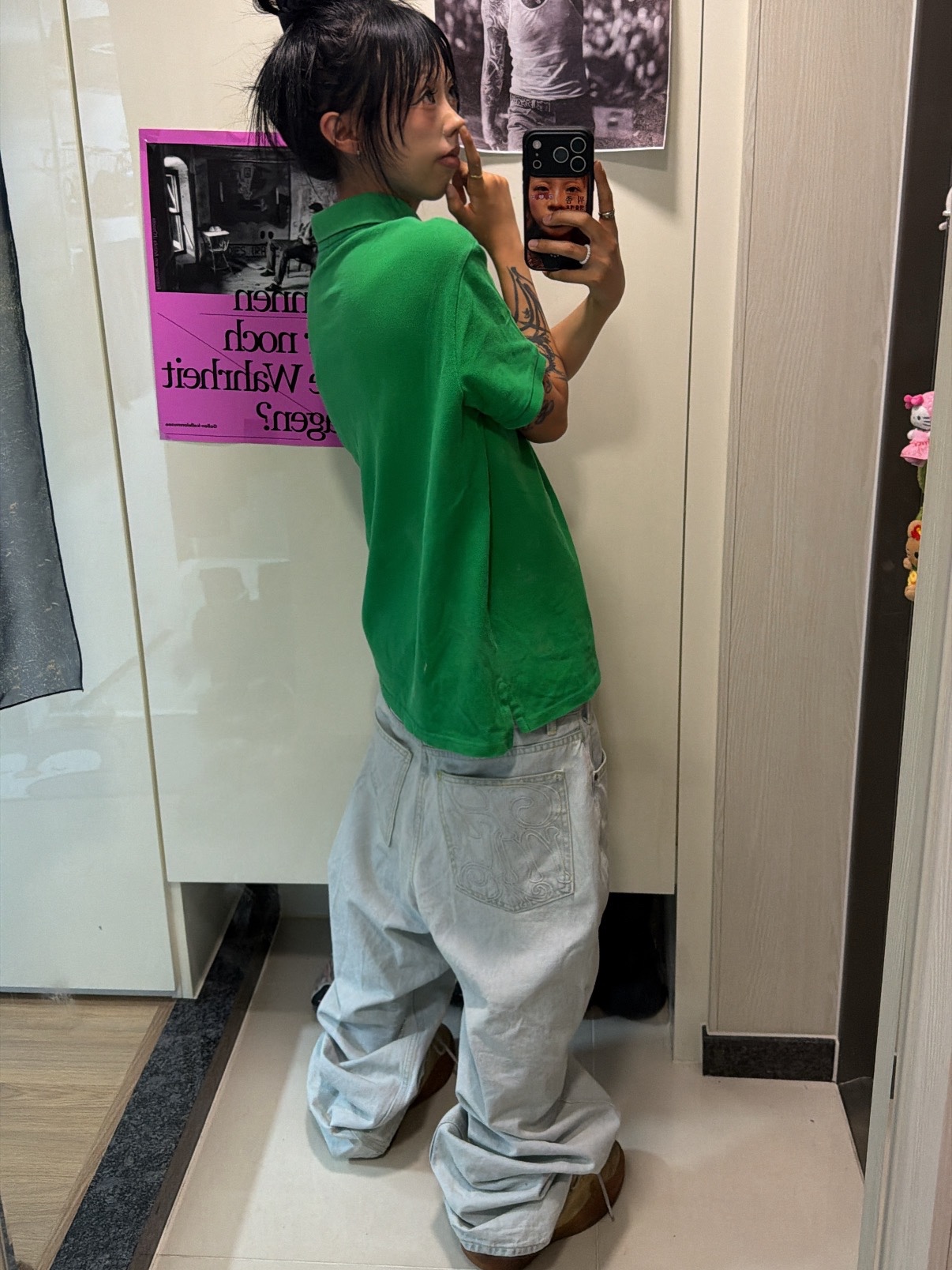 ITSMYHUMOR Cheese Patch Baggy Pants Ice Blue 착용 스타일 - 1