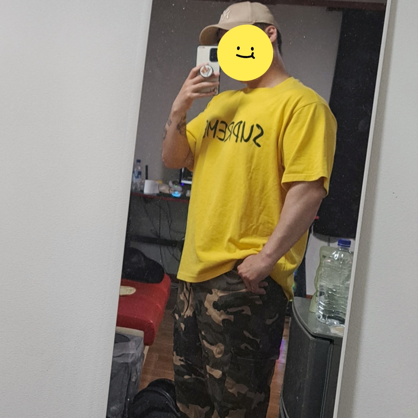 Supreme FTP S/S Top Yellow - 24FW, New Era New York Yankees MLB Essential 9forty Cap Beige 착용 스타일