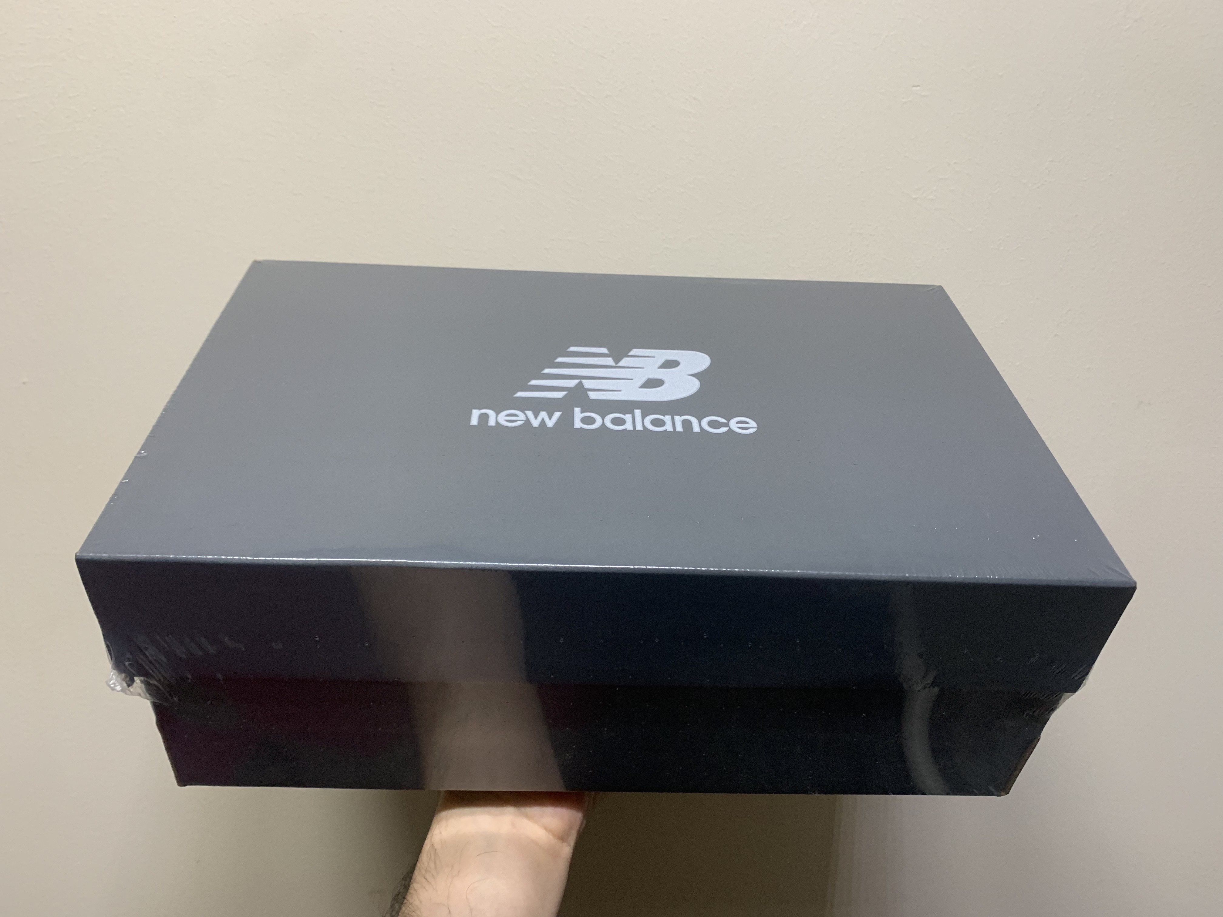 New Balance 2002R Protection Pack Rain Cloud 착용 스타일 - 4