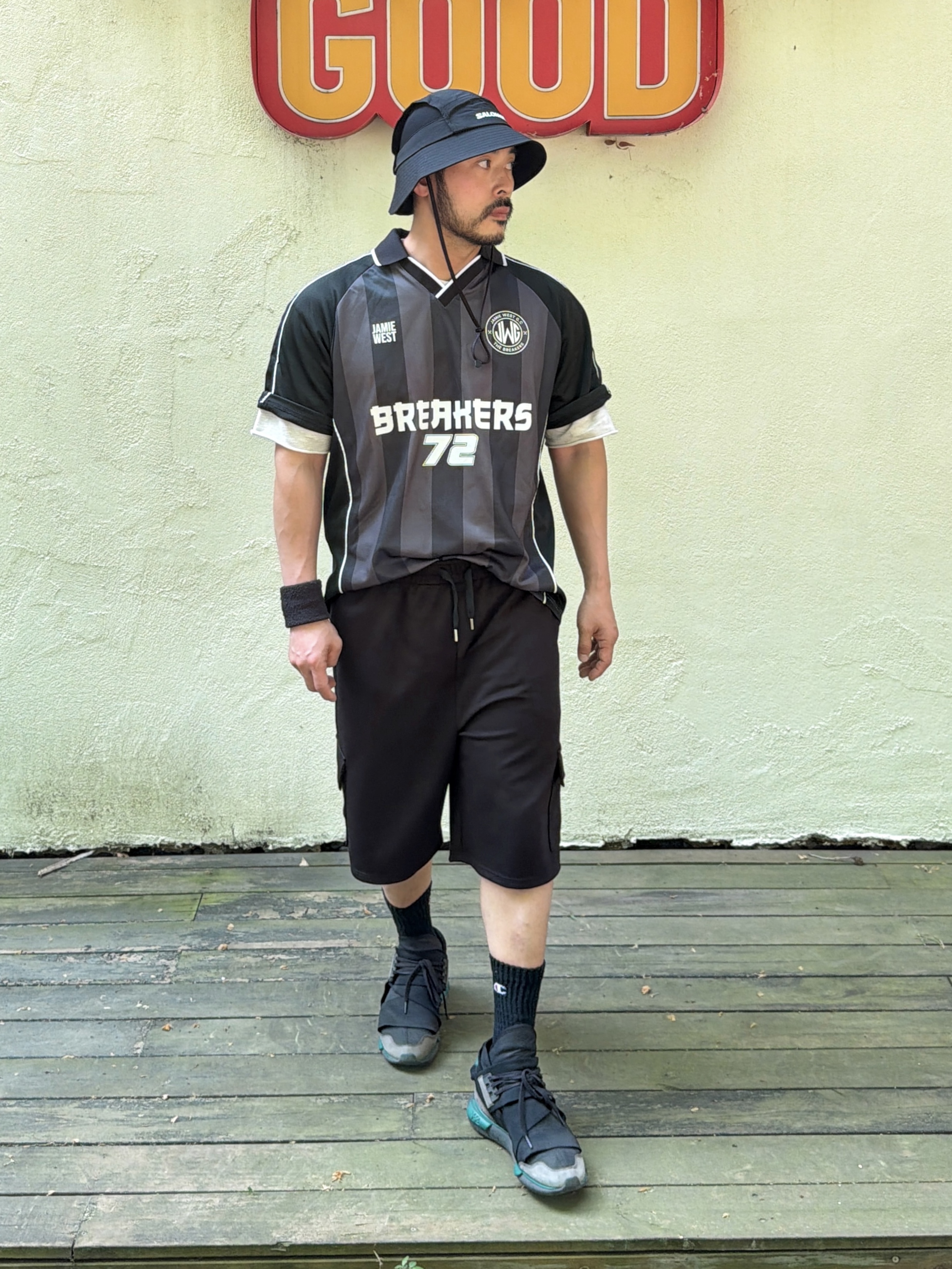 Salomon Rotuis Bucket Hat Khaki, Y-3 Qasa High Black White 착용 스타일 - 5