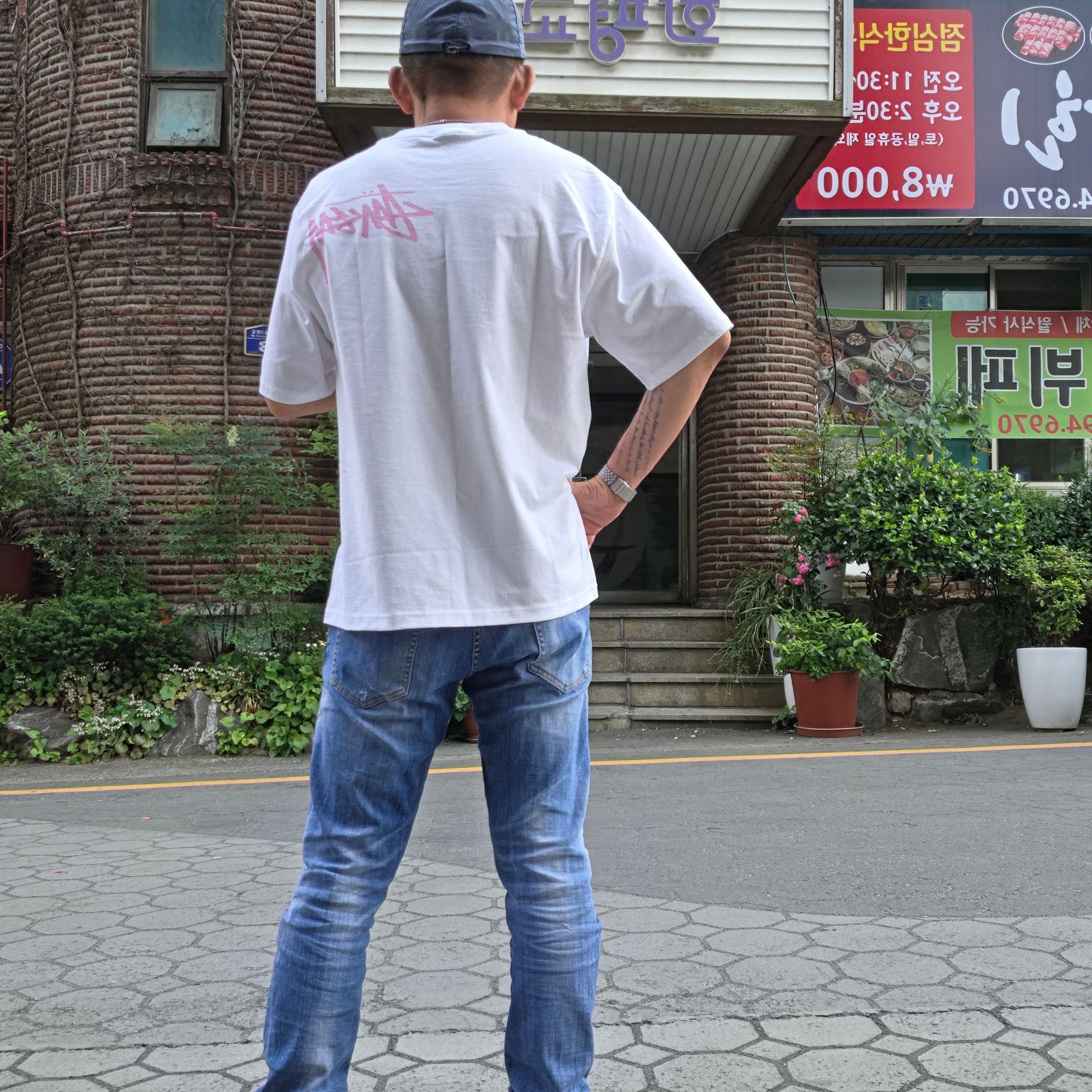 Stussy Double Venus T-Shirt White 착용 스타일 - 2