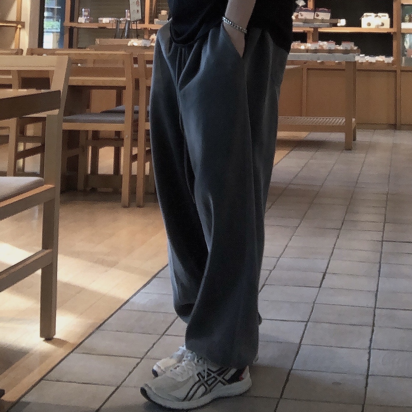 Undermycar Mu.03 Anti Fxxking Logo Play Oversized Sweat Jogger Pigment Gray 착용 스타일 - 2