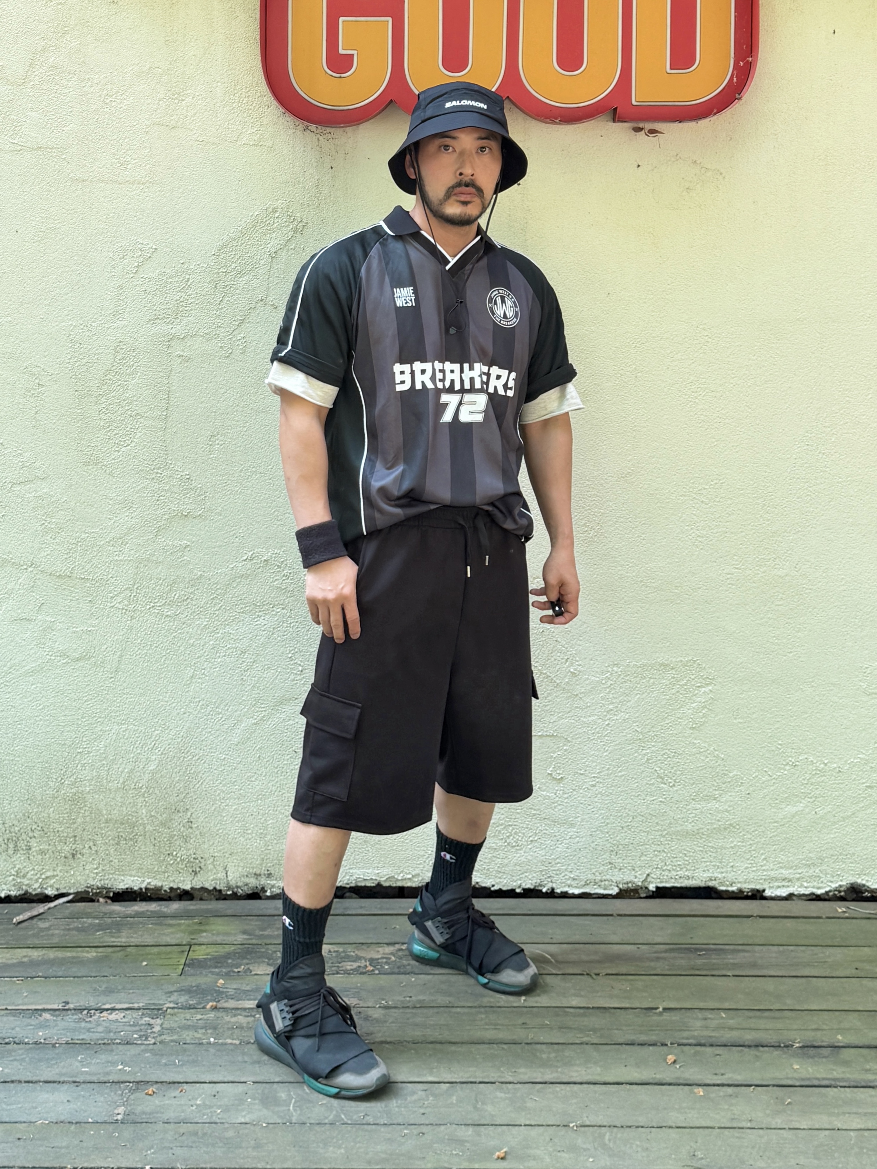 Salomon Rotuis Bucket Hat Khaki, Y-3 Qasa High Black White 착용 스타일 - 4