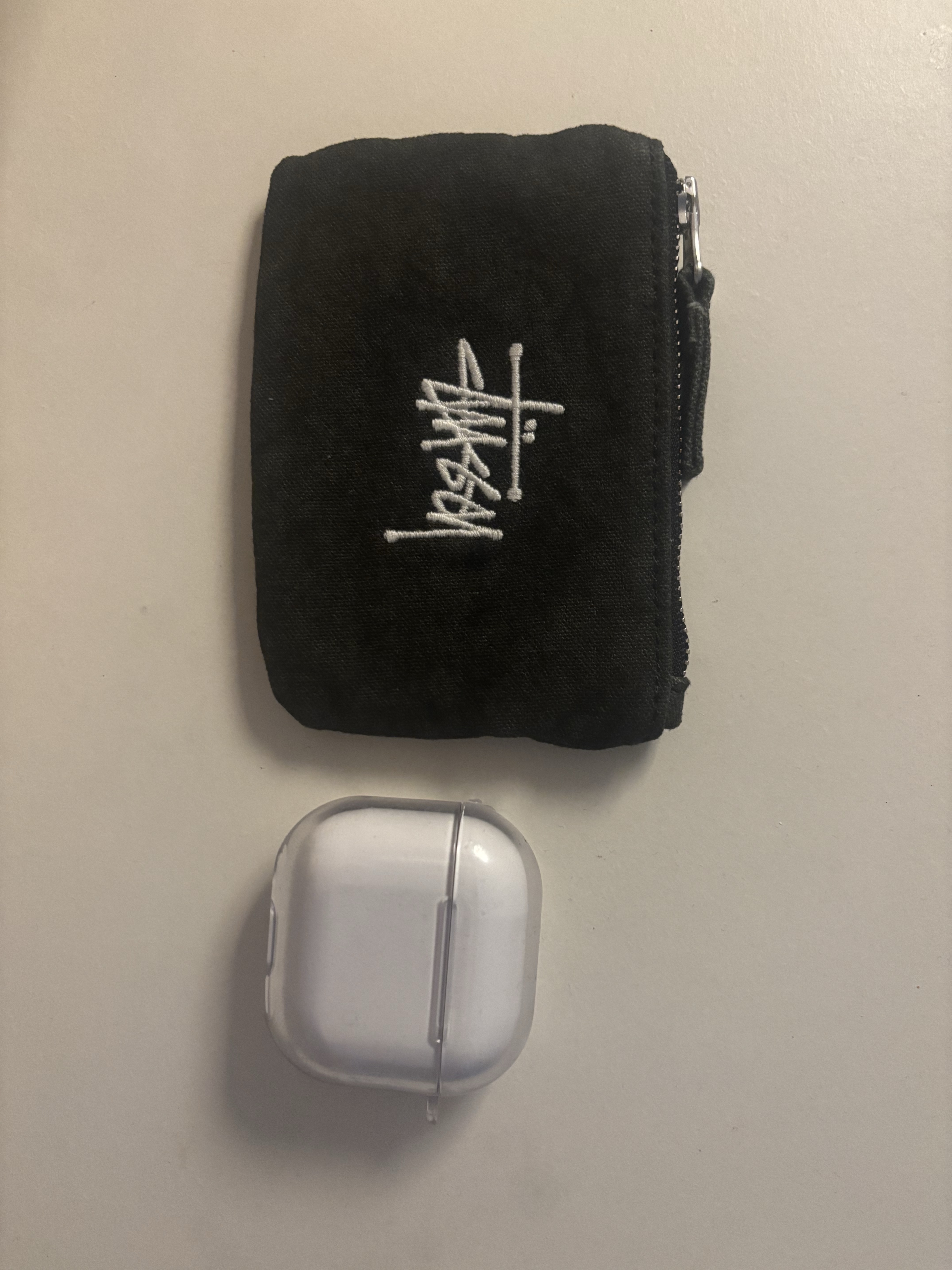 Stussy Canvas Coin Pouch Washed Black 착용 스타일 - 1