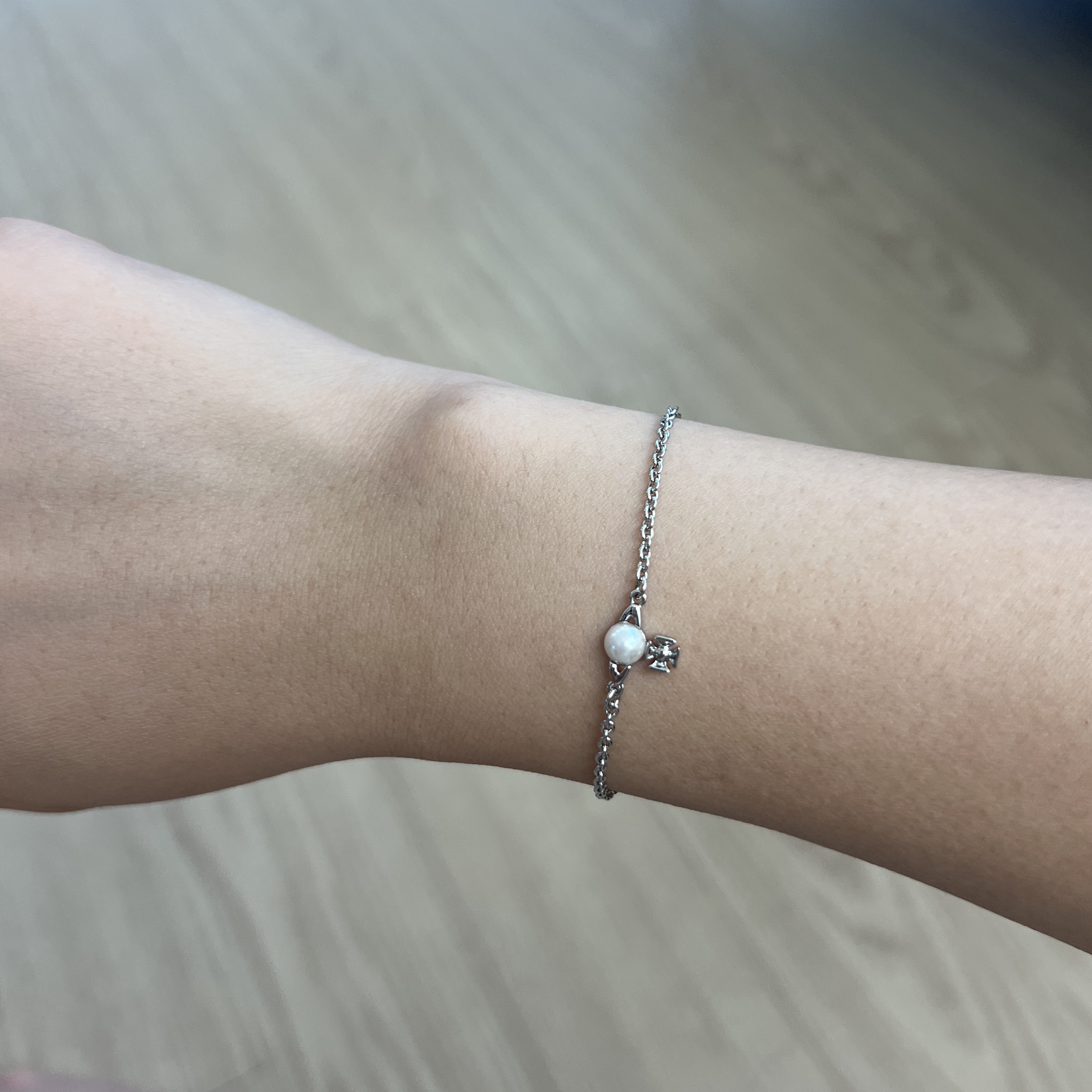 Vivienne Westwood Balbina Bracelet Silver 착용 스타일