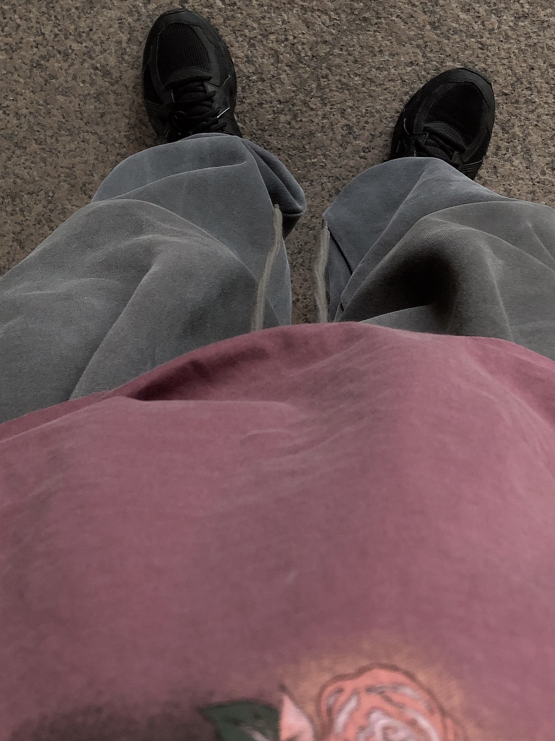 Undermycar Mu.03 Anti Fxxking Logo Play Oversized Sweat Jogger Pigment Gray 착용 스타일 - 1