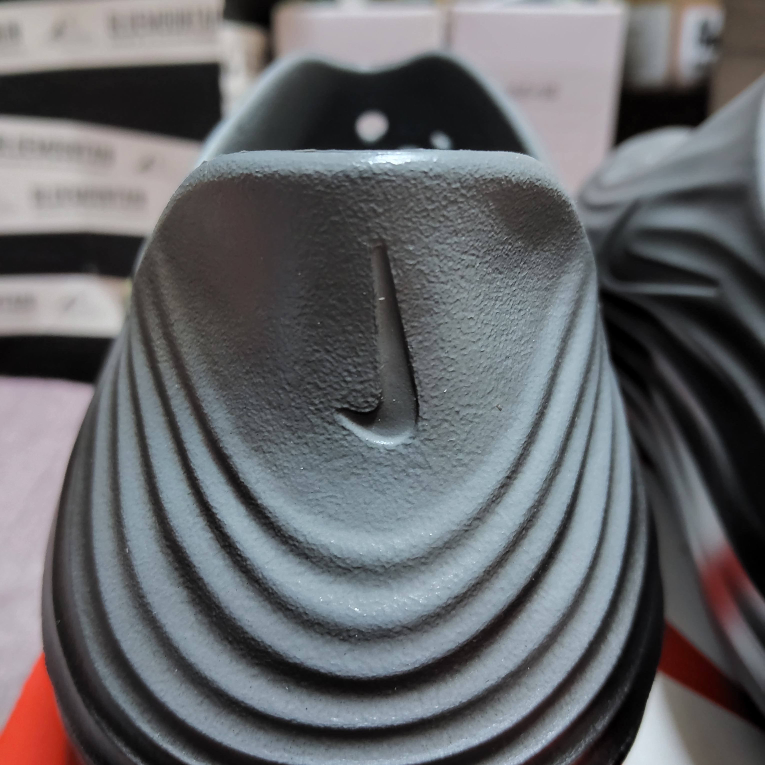 Nike ReactX Rejuven8 Black Cool Grey 착용 스타일 - 5