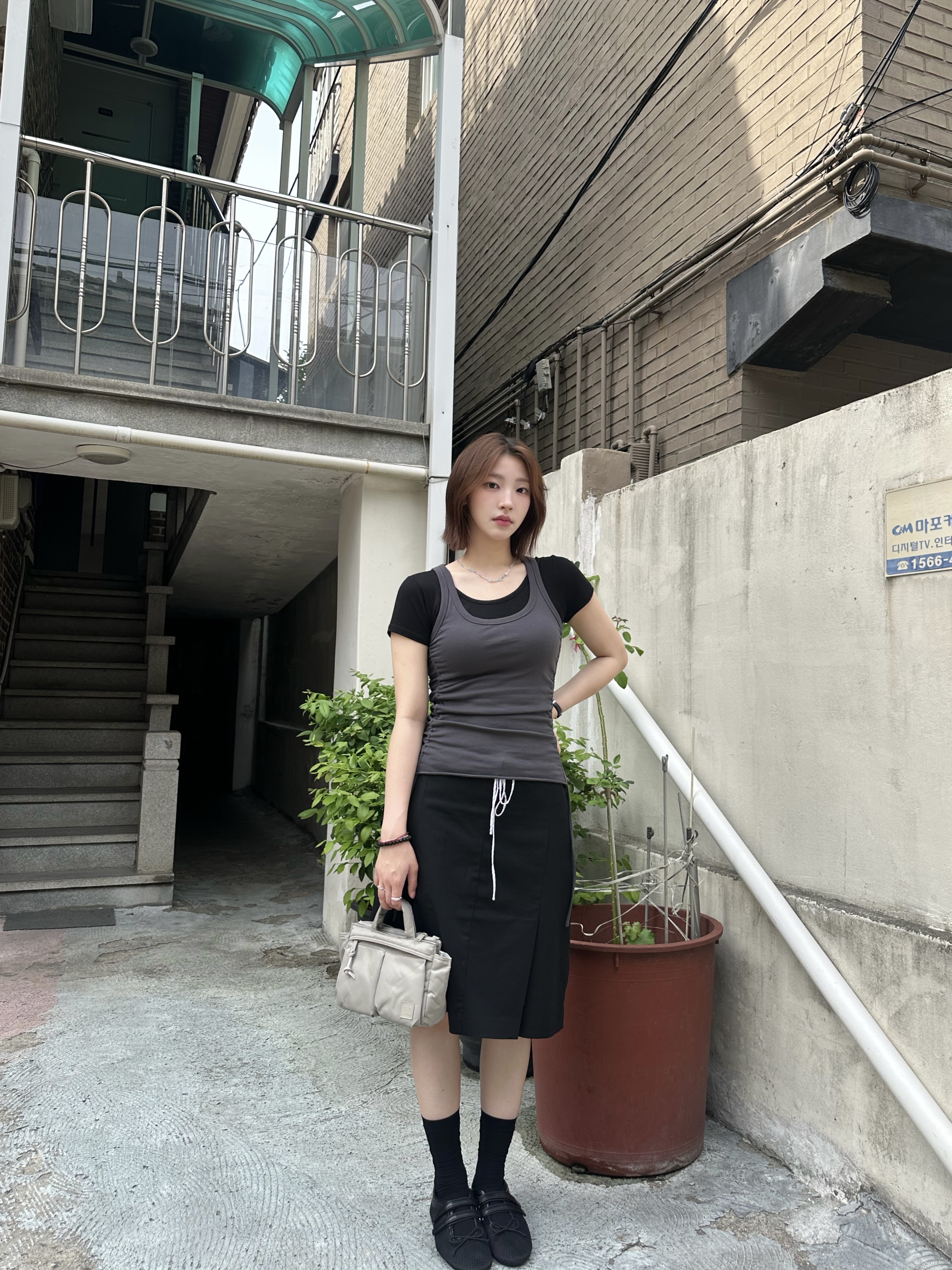 (W) Deinet Mozzi Shoes Black 착용 스타일 - 1