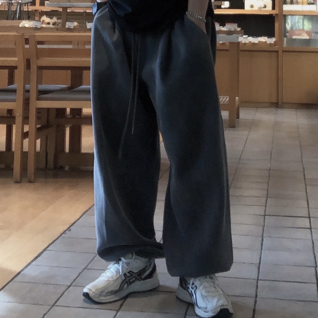 Undermycar Mu.03 Anti Fxxking Logo Play Oversized Sweat Jogger Pigment Gray 착용 스타일 - 1