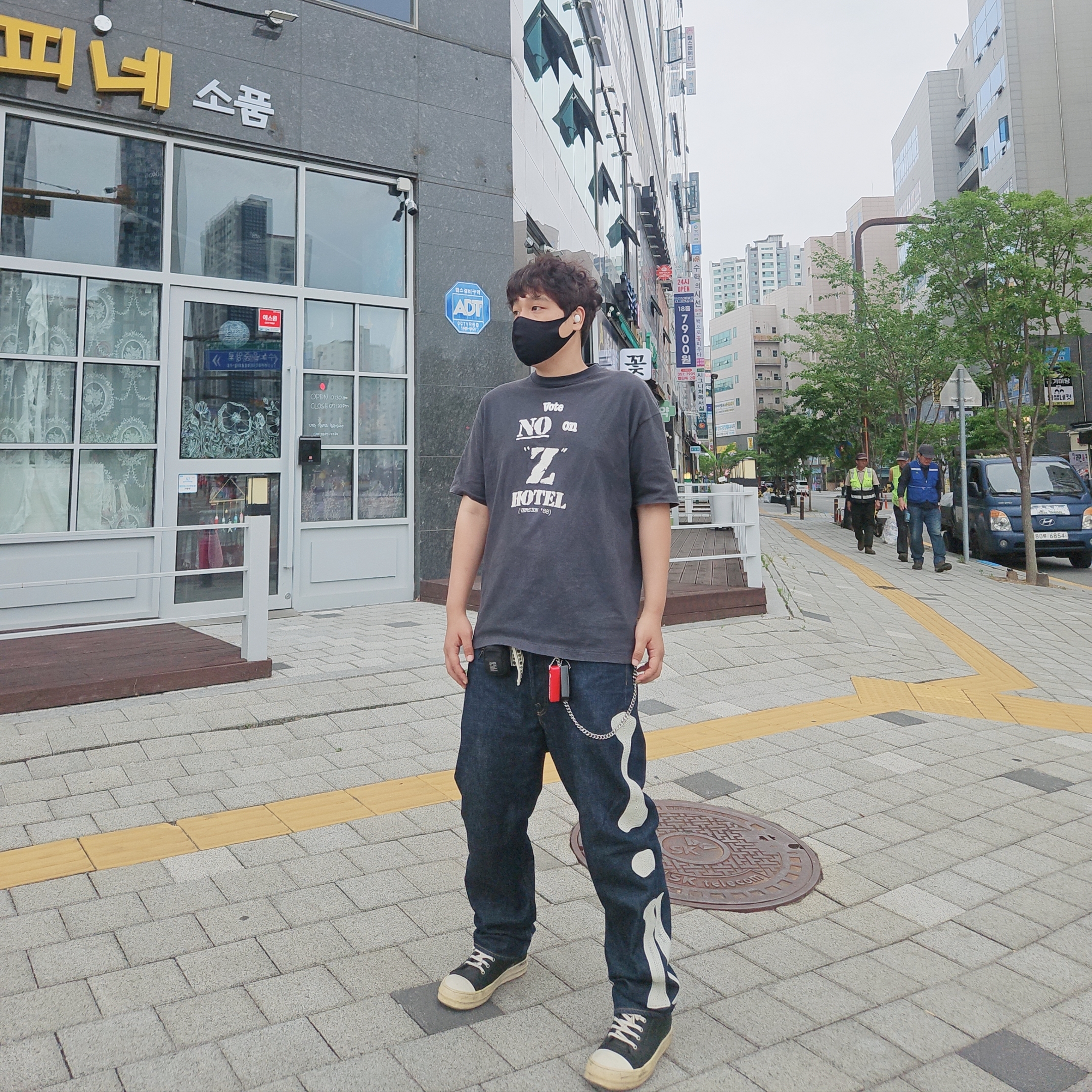 Kapital 12.5 oz. Denim Mexican Tuxedo 5P Okagilly Pants Indigo, Rick Owens Lido Low Sneaks Black Milk 착용 스타일 - 2