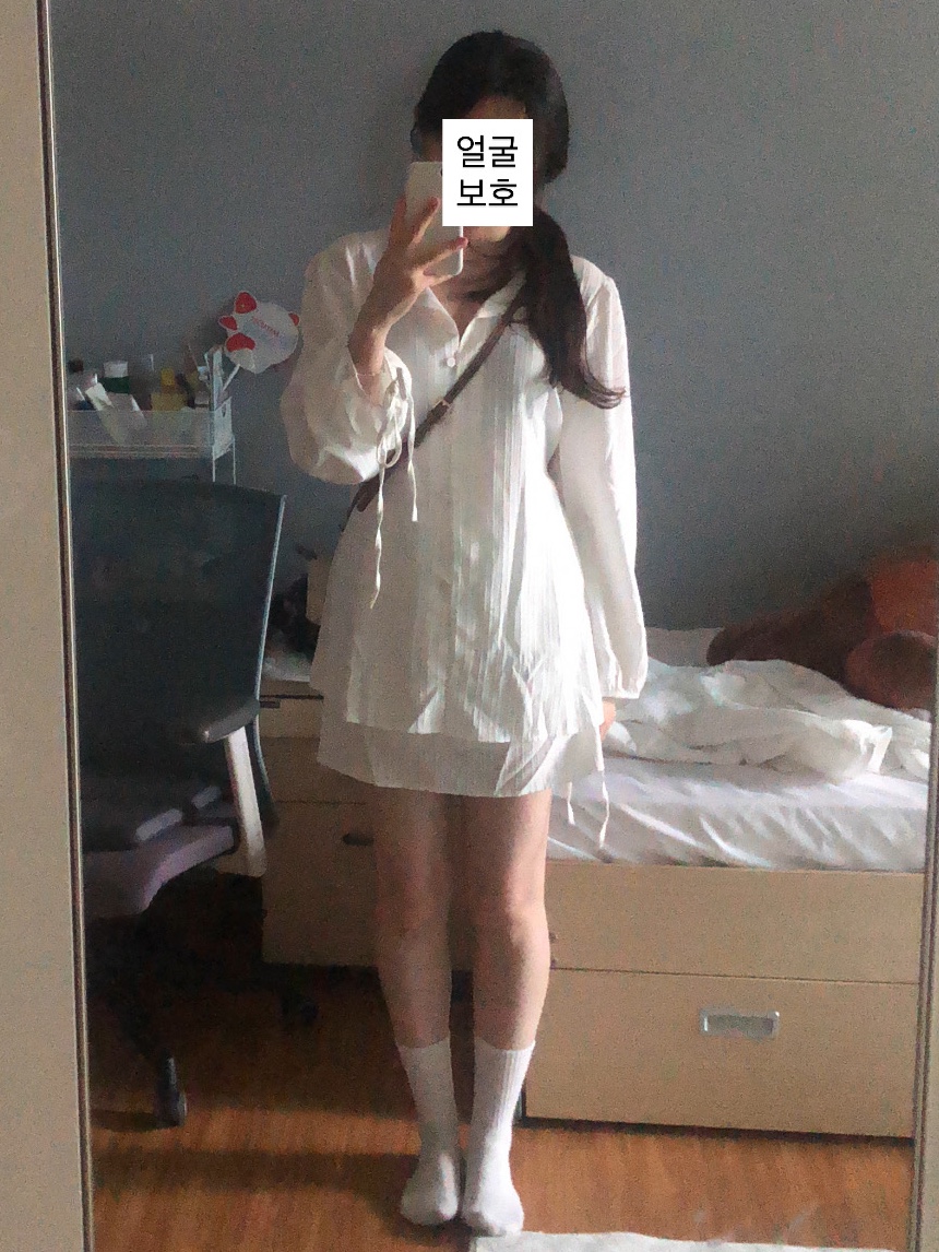 Longchamp Le Pliage Original Handle Pouch Paper, (W) Maison Margiela Tabi Ballet Flat Shoes Ivory 착용 스타일 - 1