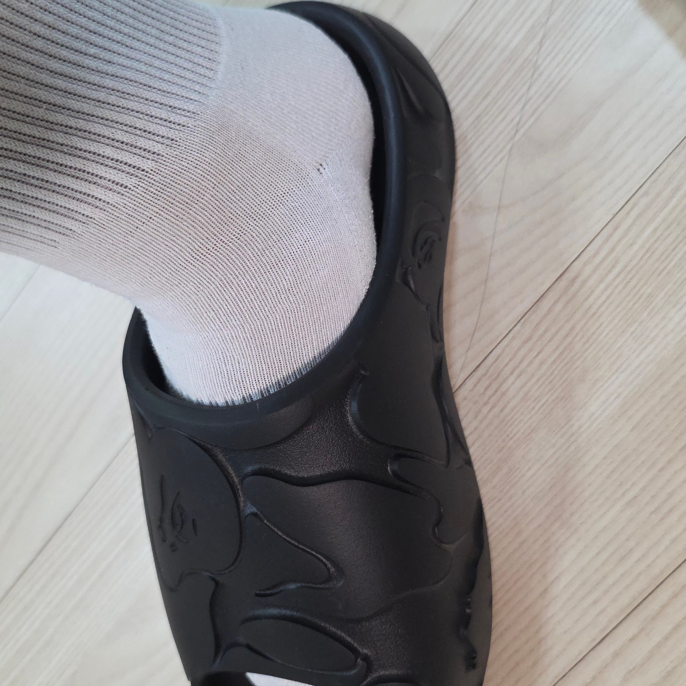 BAPE Slide #1 Black 착용 스타일 - 2