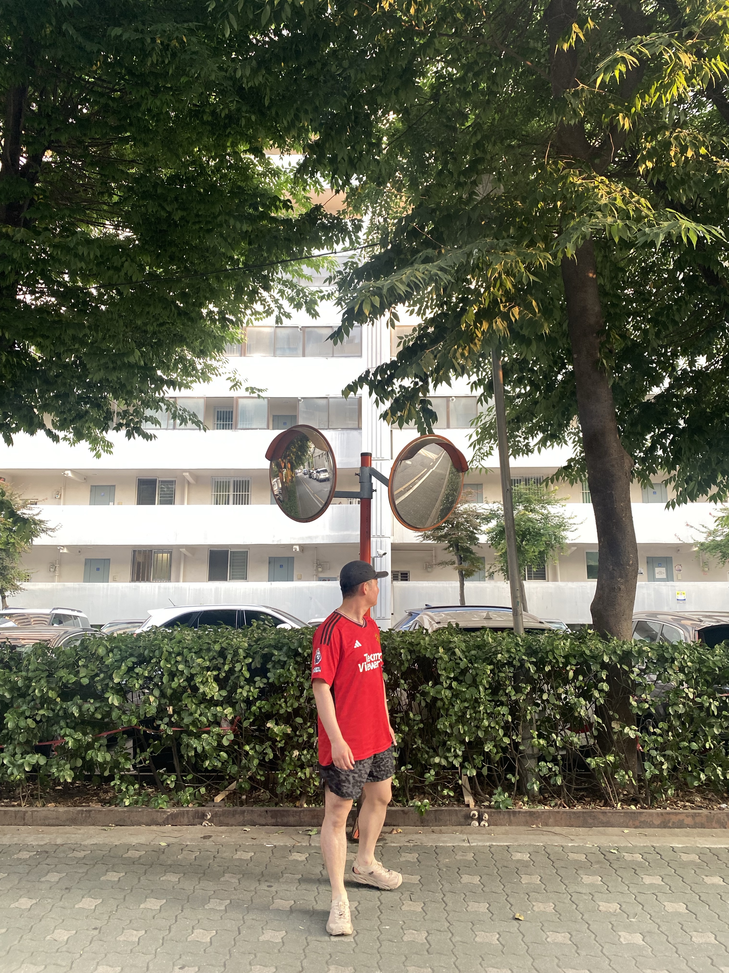 Hoka Hopara 2 Shifting Sand, Adidas Manchester United 2023/24 Home Jersey Team Collegiate Red - KR Sizing (Non Marking Ver.) 착용 스타일