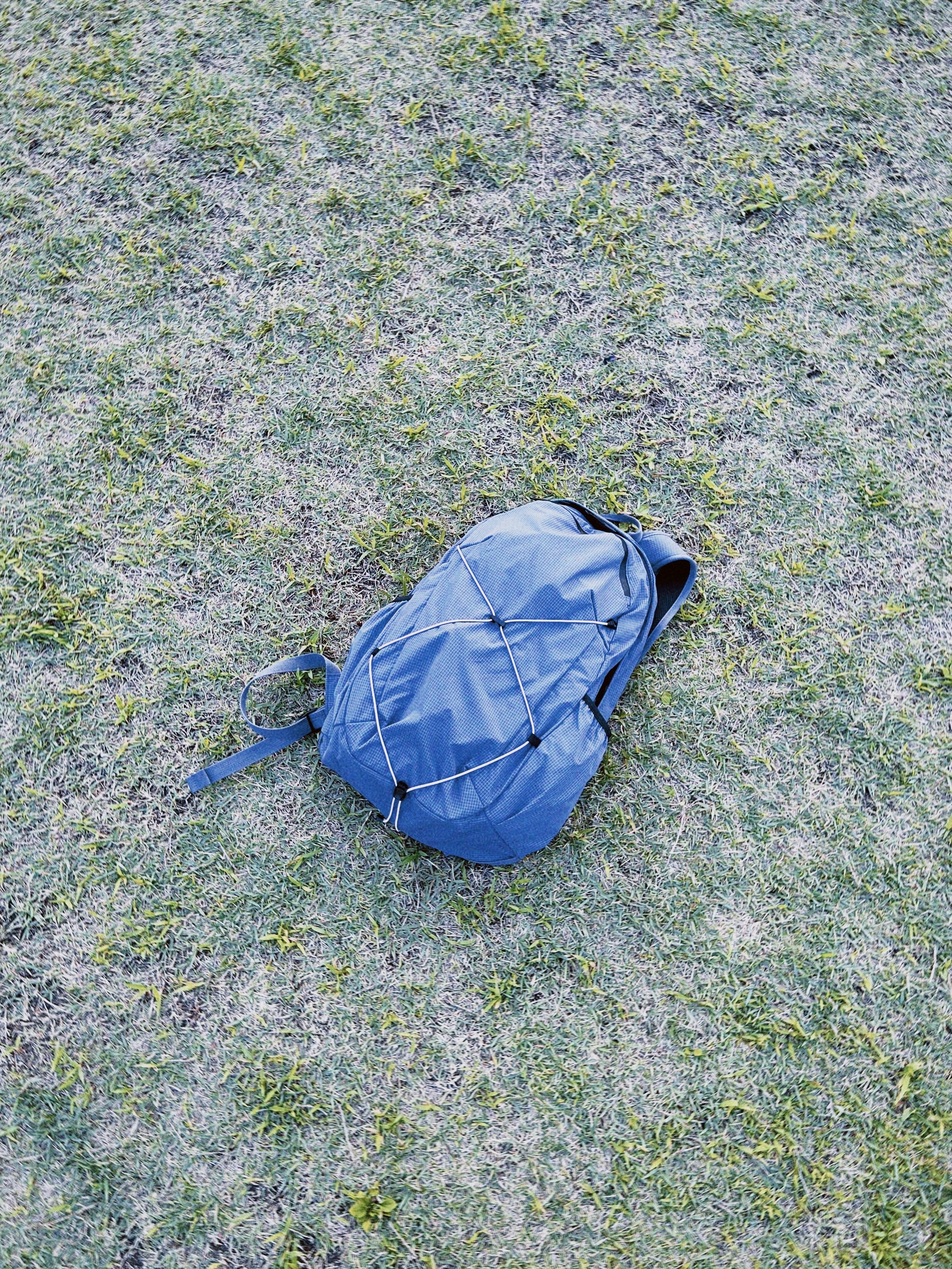 [KREAM 단독] MAZIUNTITLED Roam Pack Dusty Blue 착용 스타일 - 5
