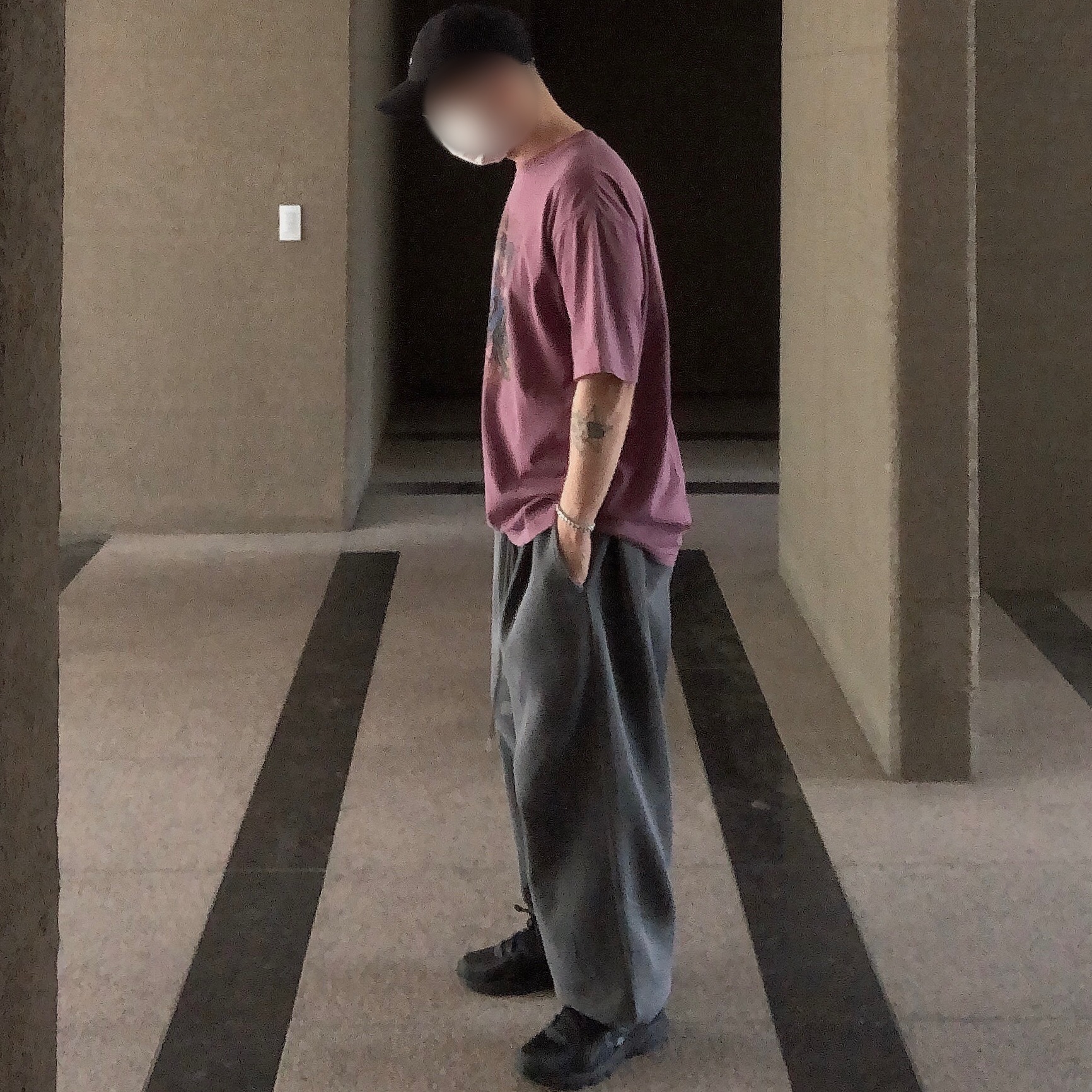 Undermycar Mu.03 Anti Fxxking Logo Play Oversized Sweat Jogger Pigment Gray 착용 스타일 - 2