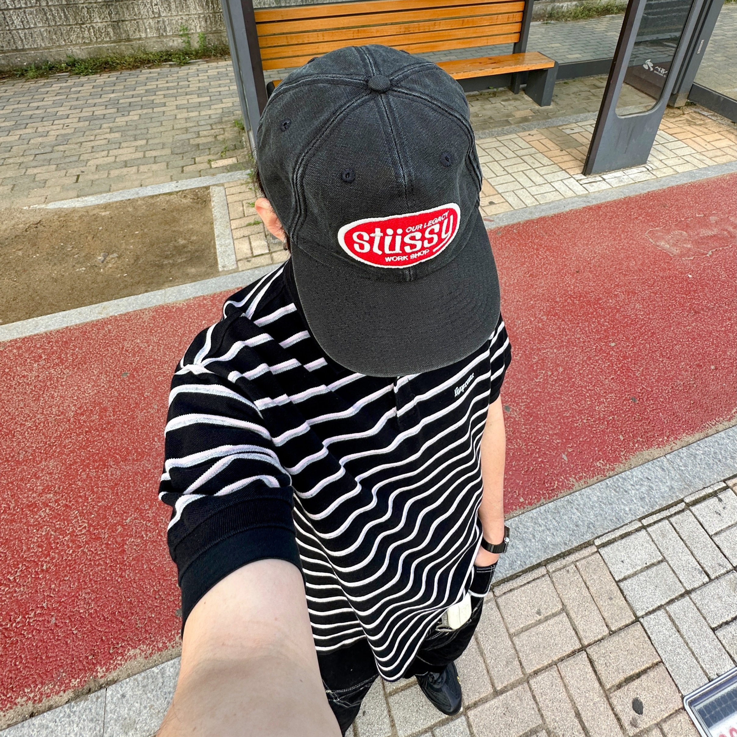 Supreme Washed Stripe Polo Black - 26SS 착용 스타일