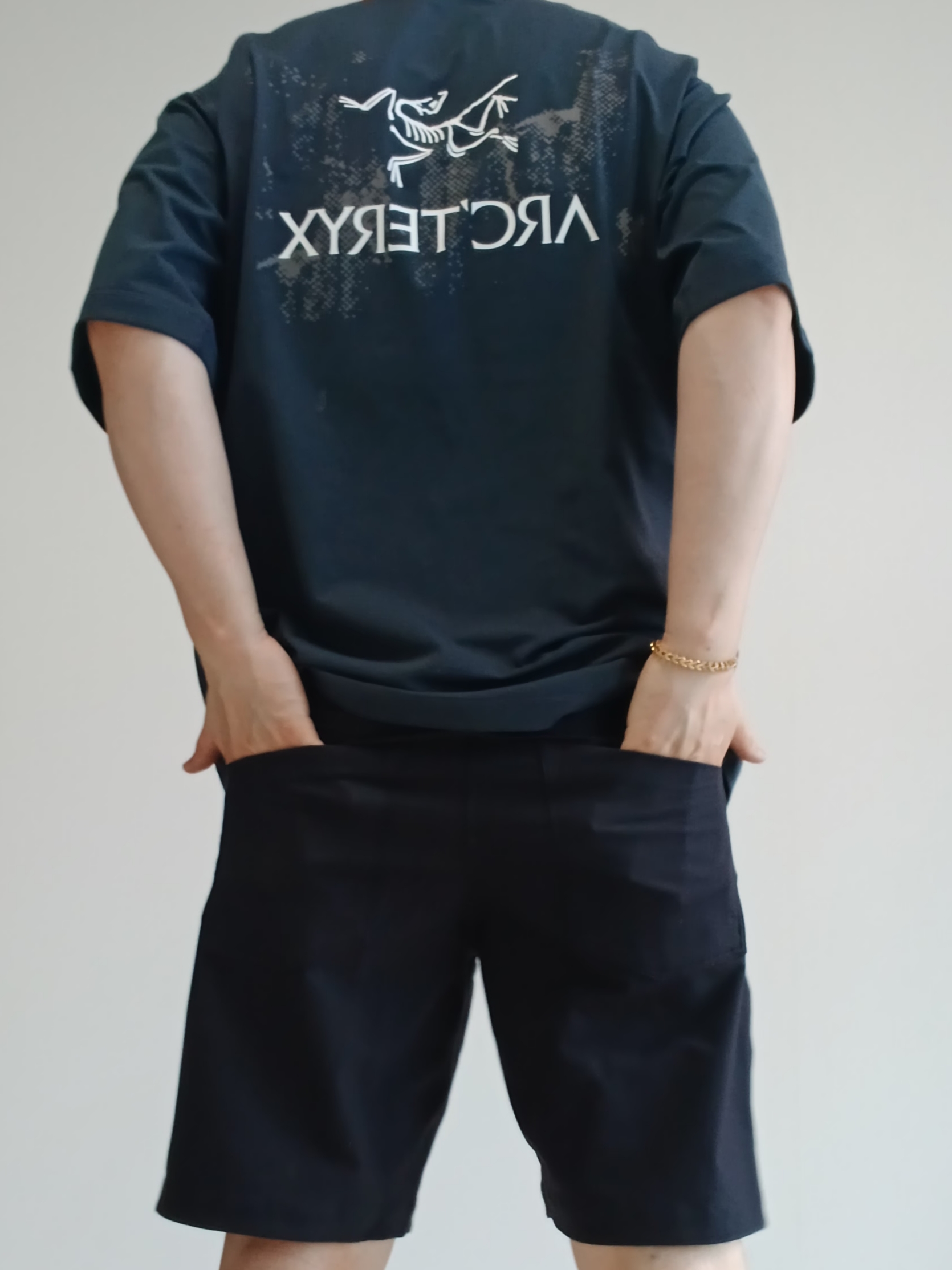 Arc'teryx Kragg Cotton Short 9 Inch Black, Arc'teryx Kragg Cotton Short 9 Inch Forage 착용 스타일 - 4