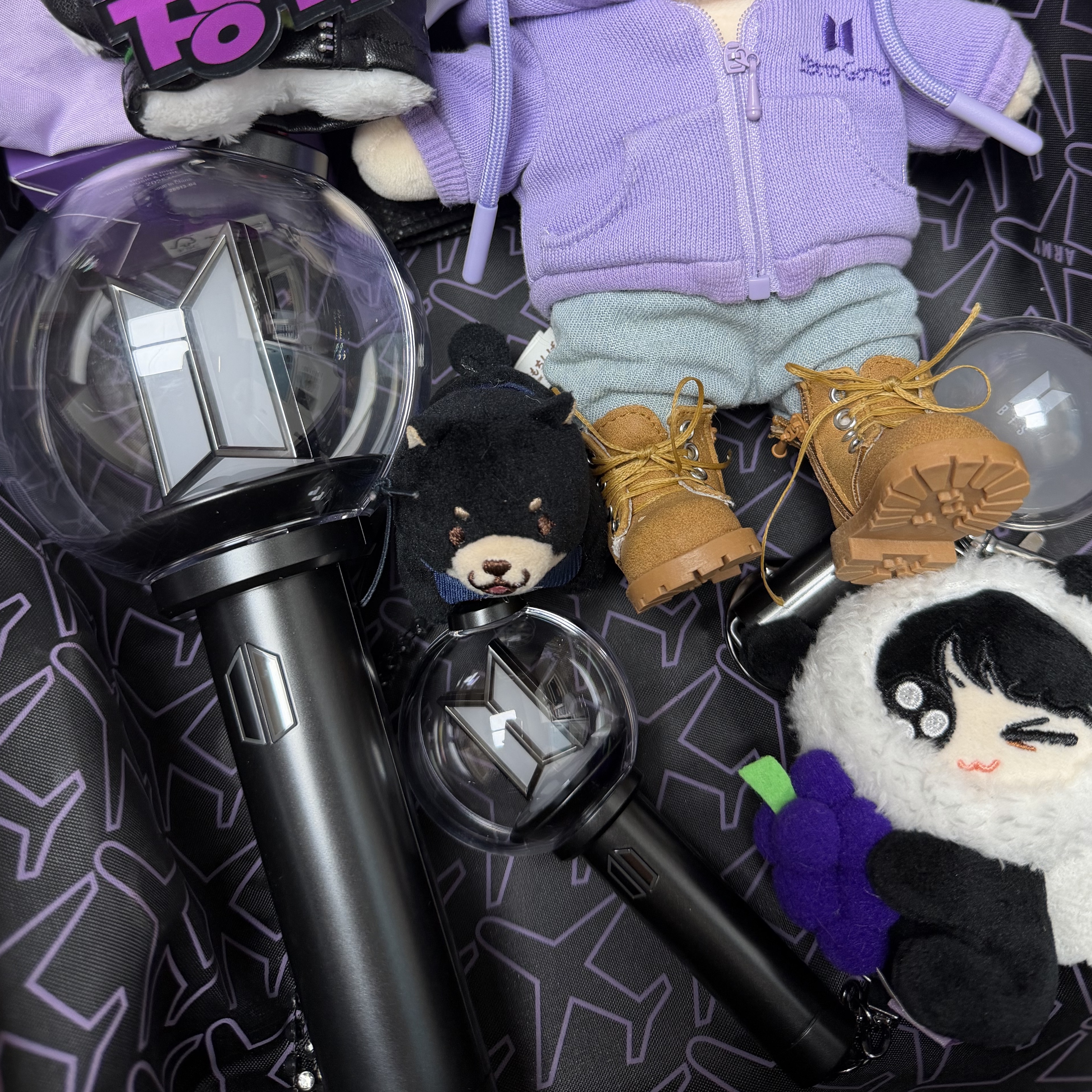 BTS Official Light Stick Ver. 4 착용 스타일