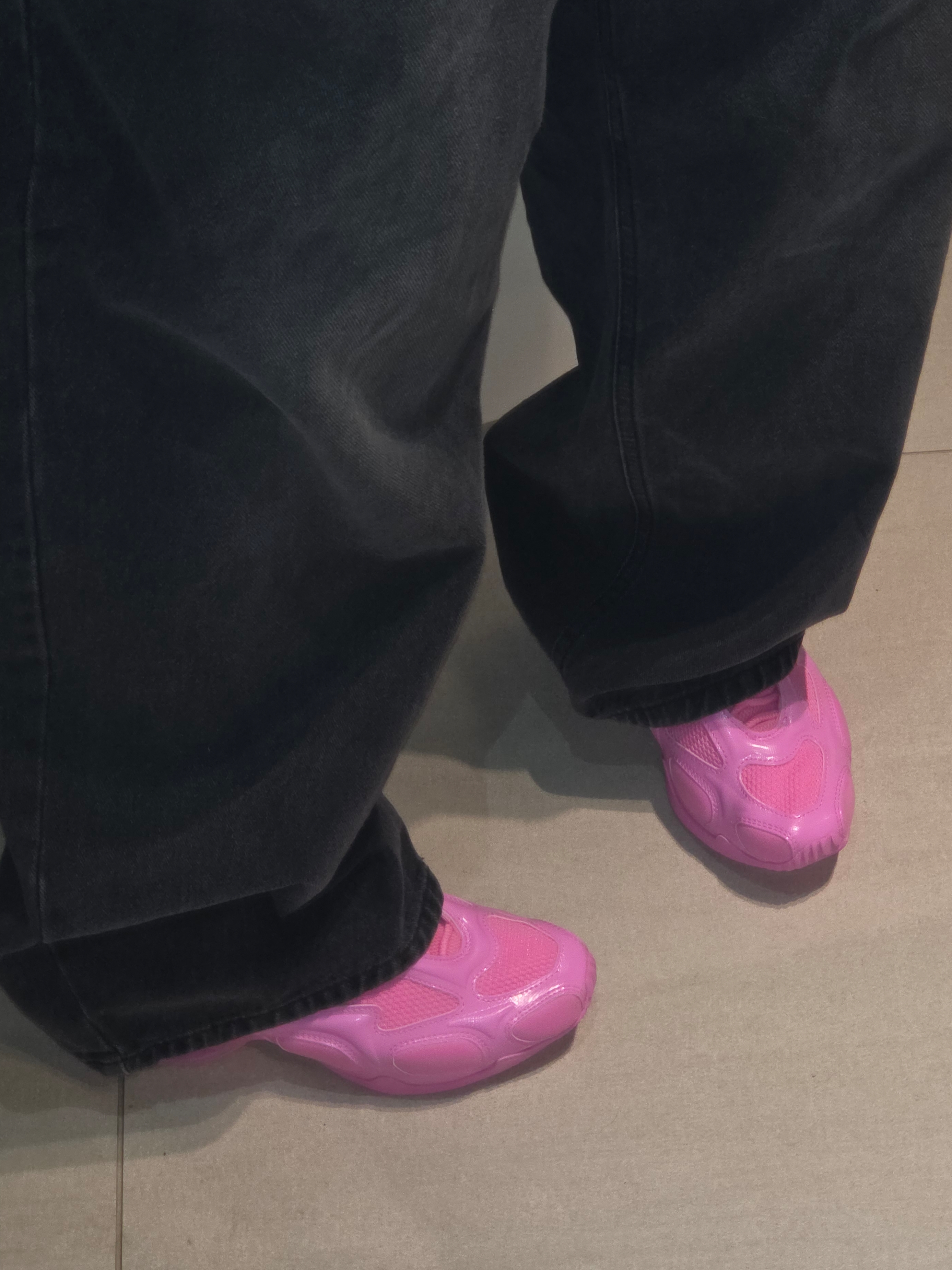 (W) Nike Air Max Muse Pink Spell Pink Glow 착용 스타일 - 2