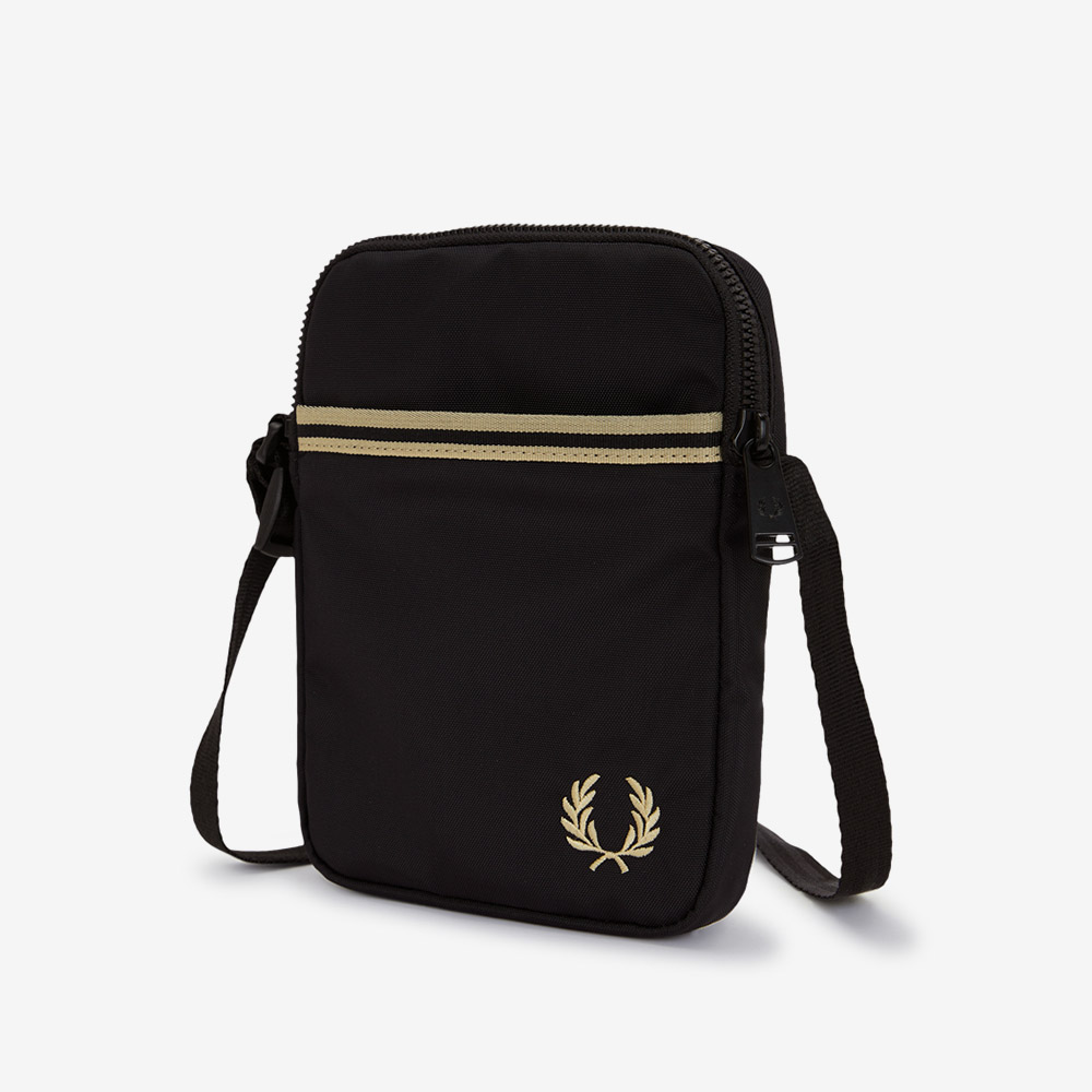 프레드페리 팁드 테잎 스몰 사이드 백 블랙(Fred Perry Tipped Tape Small Side Bag Black) - 2