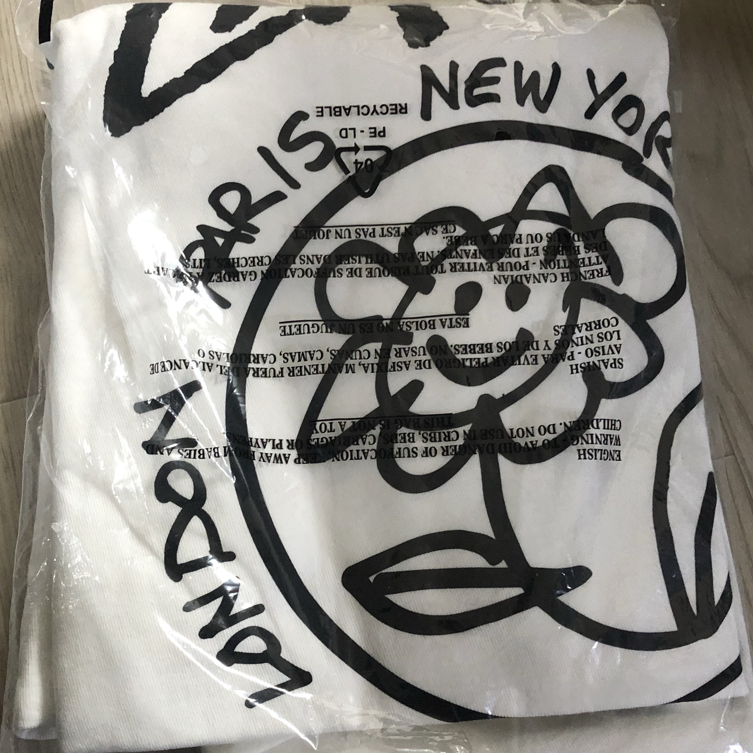 Stussy x Marc Jacobs 40 WT T-Shirt 착용 스타일