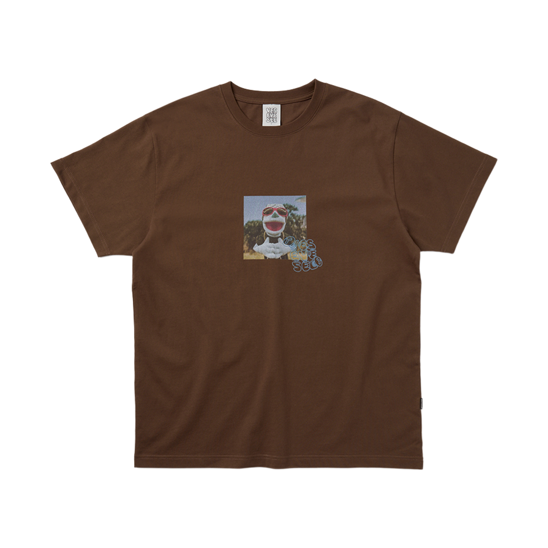 예스아이씨 페이스 오카 퍼펫 티셔츠 브라운(YESEYESEE FACE OKA Puppet Tee Brown)