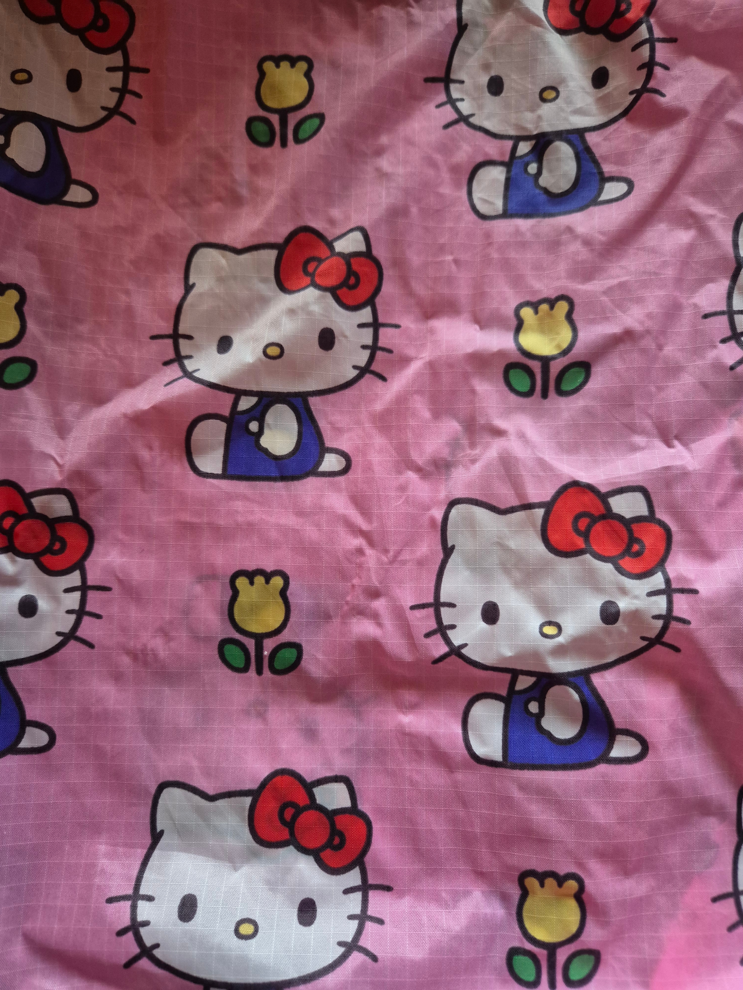 Baggu x Sanrio Baby Reusable Bag Hello Kitty Pink 착용 스타일
