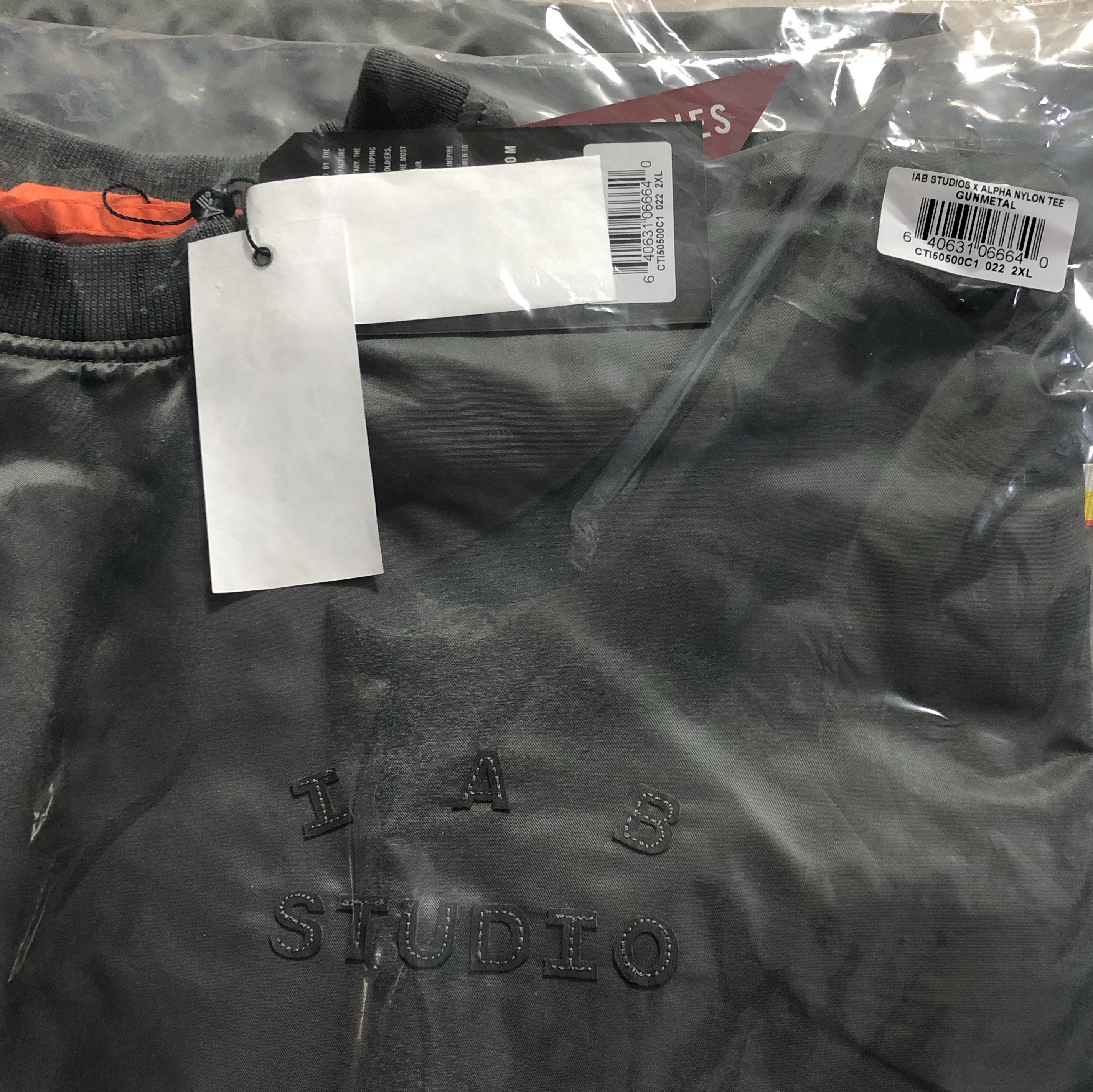 IAB Studio x Alpha Industries MA-1 Jersey T-Shirt Gunmetal 착용 스타일
