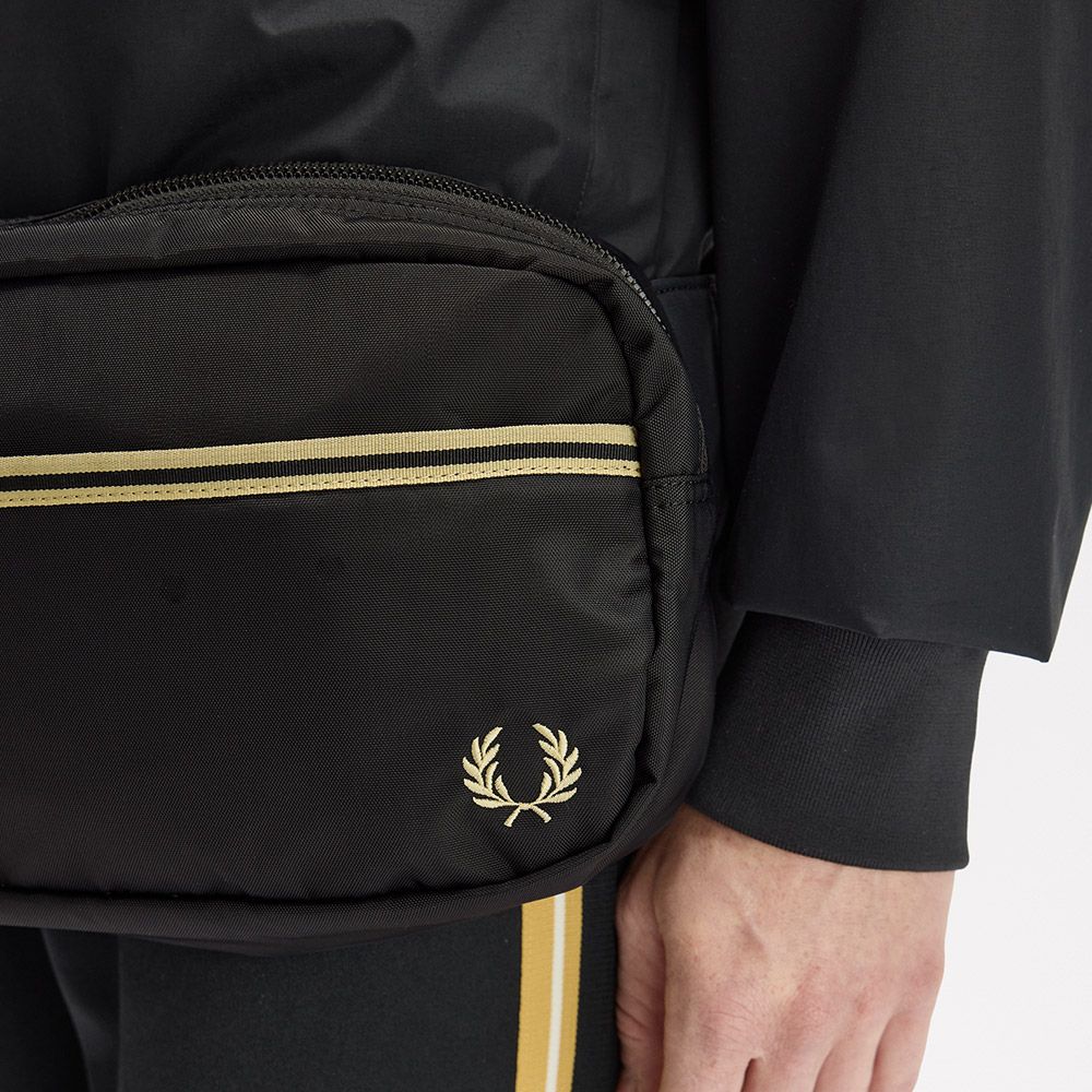 프레드페리 팁드 테잎 크로스바디 백 블랙(Fred Perry Tipped Tape Crossbody Bag Black) - 6