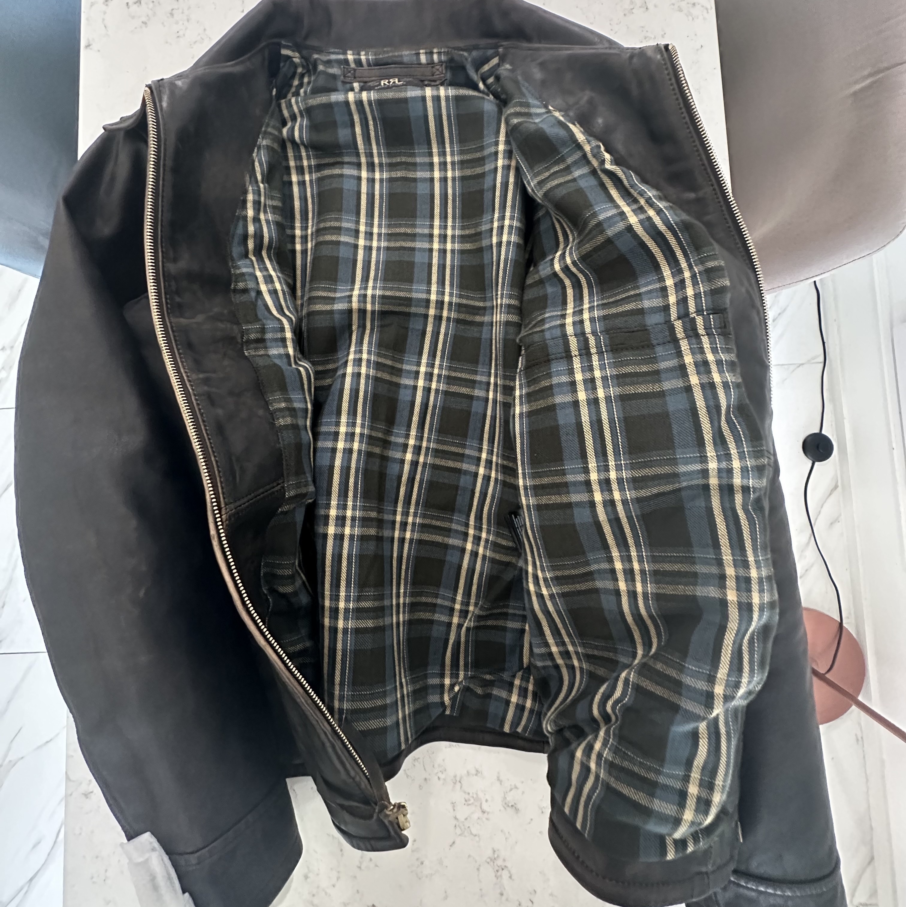 Double RL Leather Jacket Black Over Brown 착용 스타일 - 2