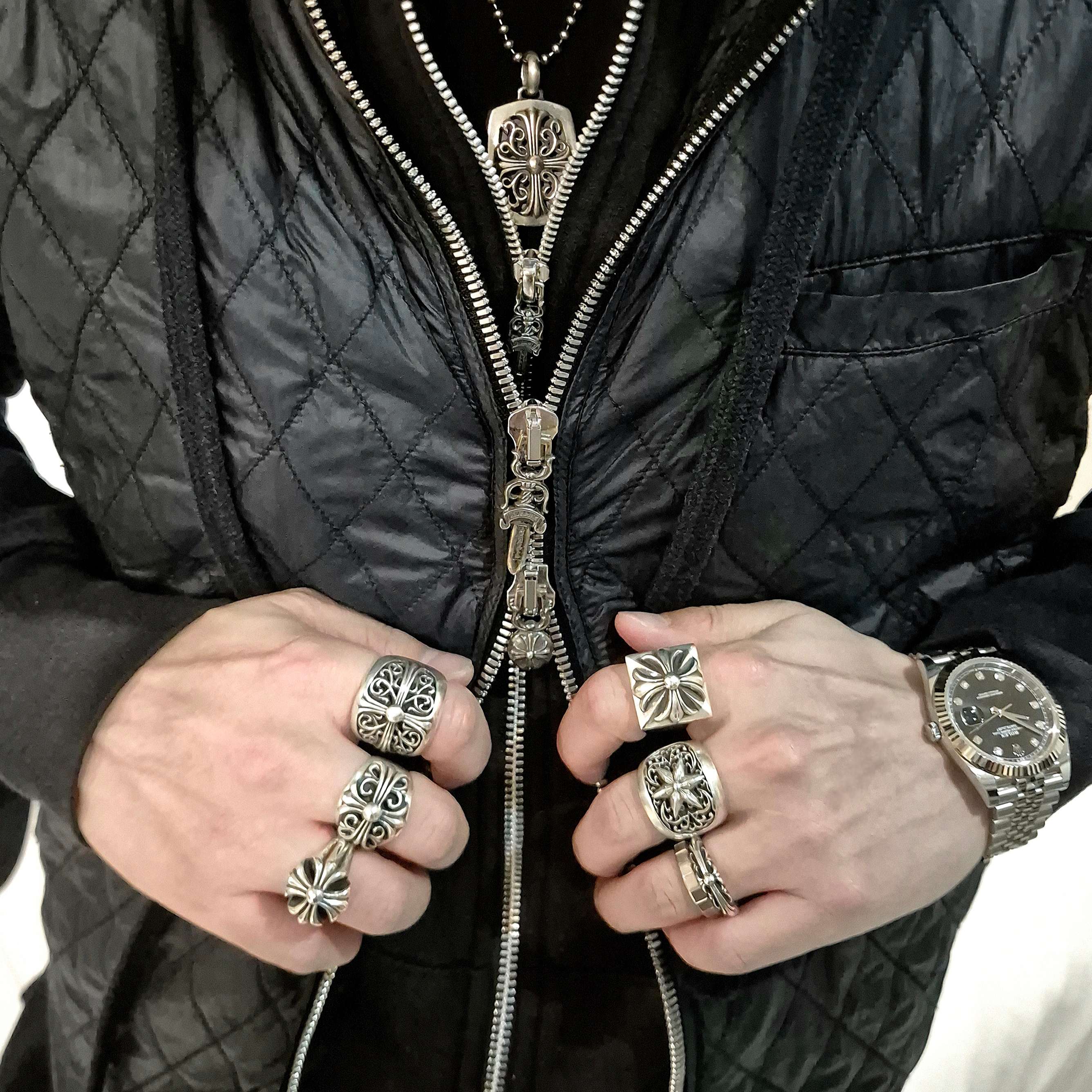 Rolex Datejust 41mm 126334 Bright Black Diamond-Set Jubilee, Chrome Hearts Cutout Plus Ring Silver 착용 스타일
