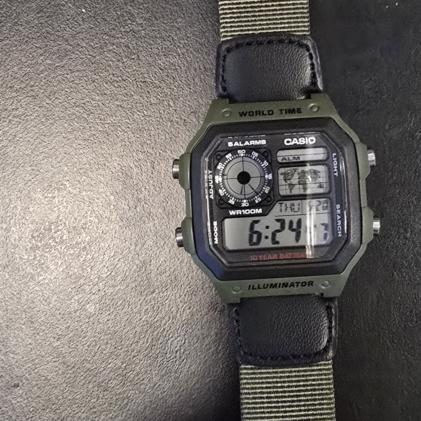 Casio AE-1200WHB-3BV 착용 스타일