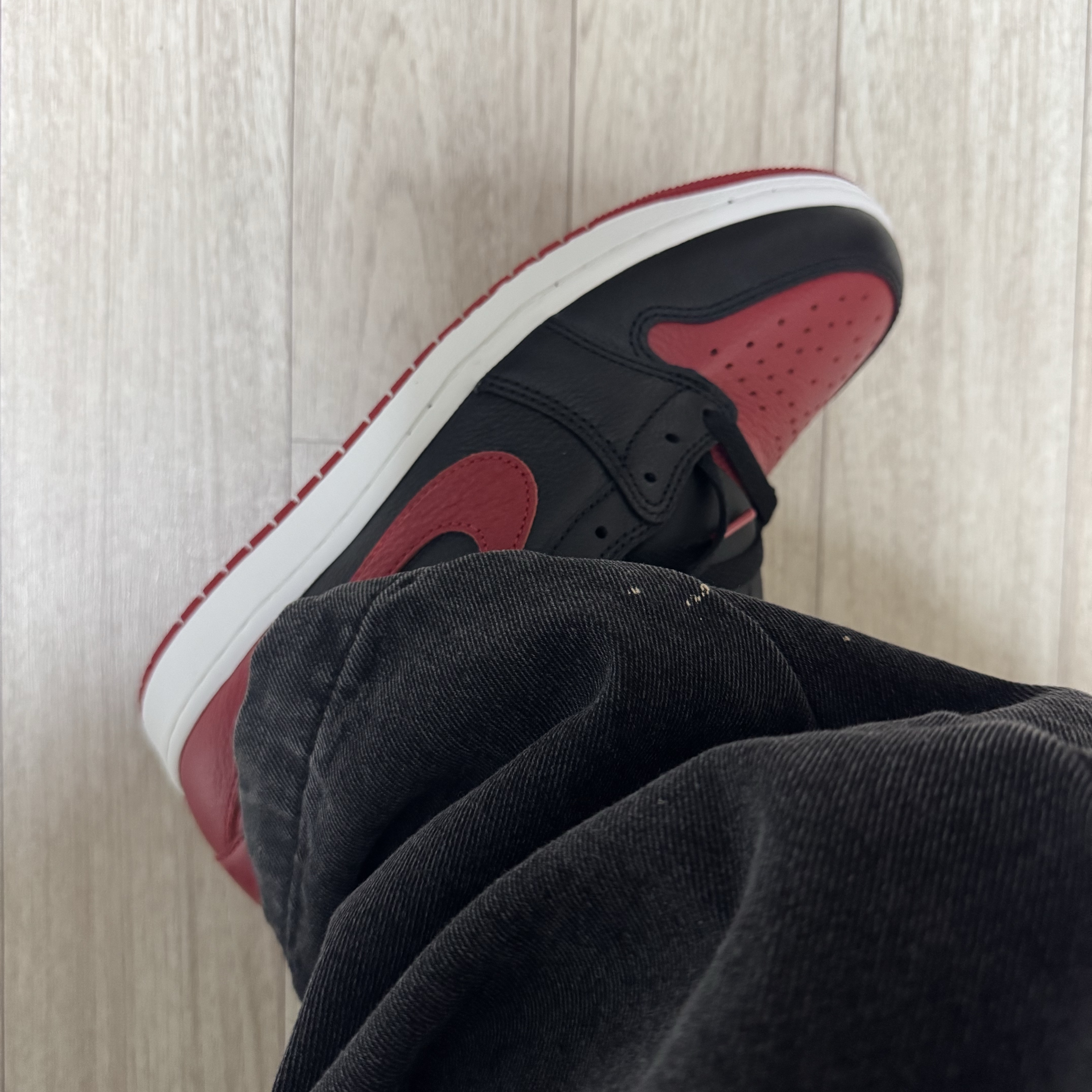 Jordan 1 Retro Low OG Banned 2026 착용 스타일