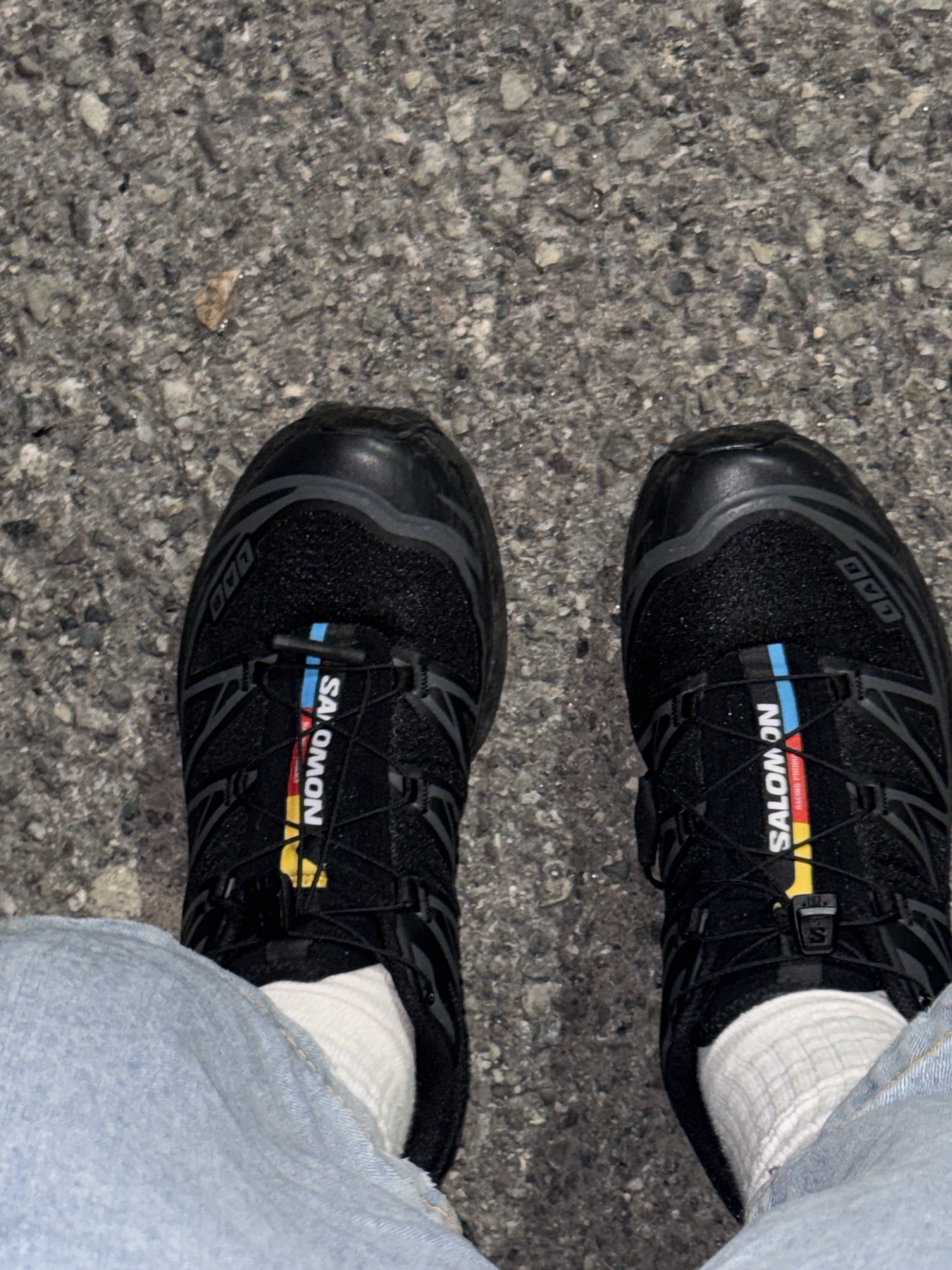 Salomon XT-6 ADV Black 착용 스타일