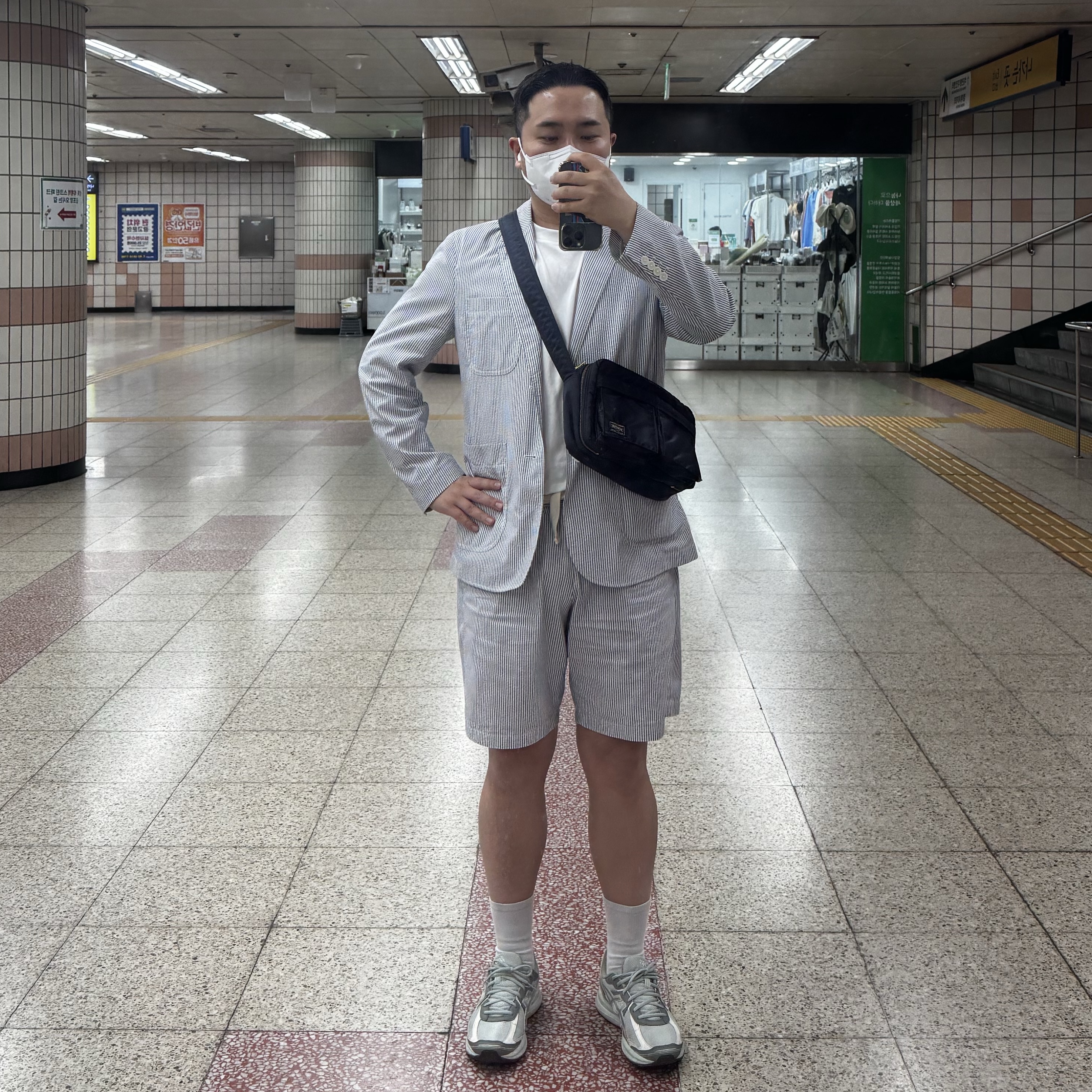 Asics Jog 100 S Lichen Rock Pure Silver - D Standard 착용 스타일 - 2