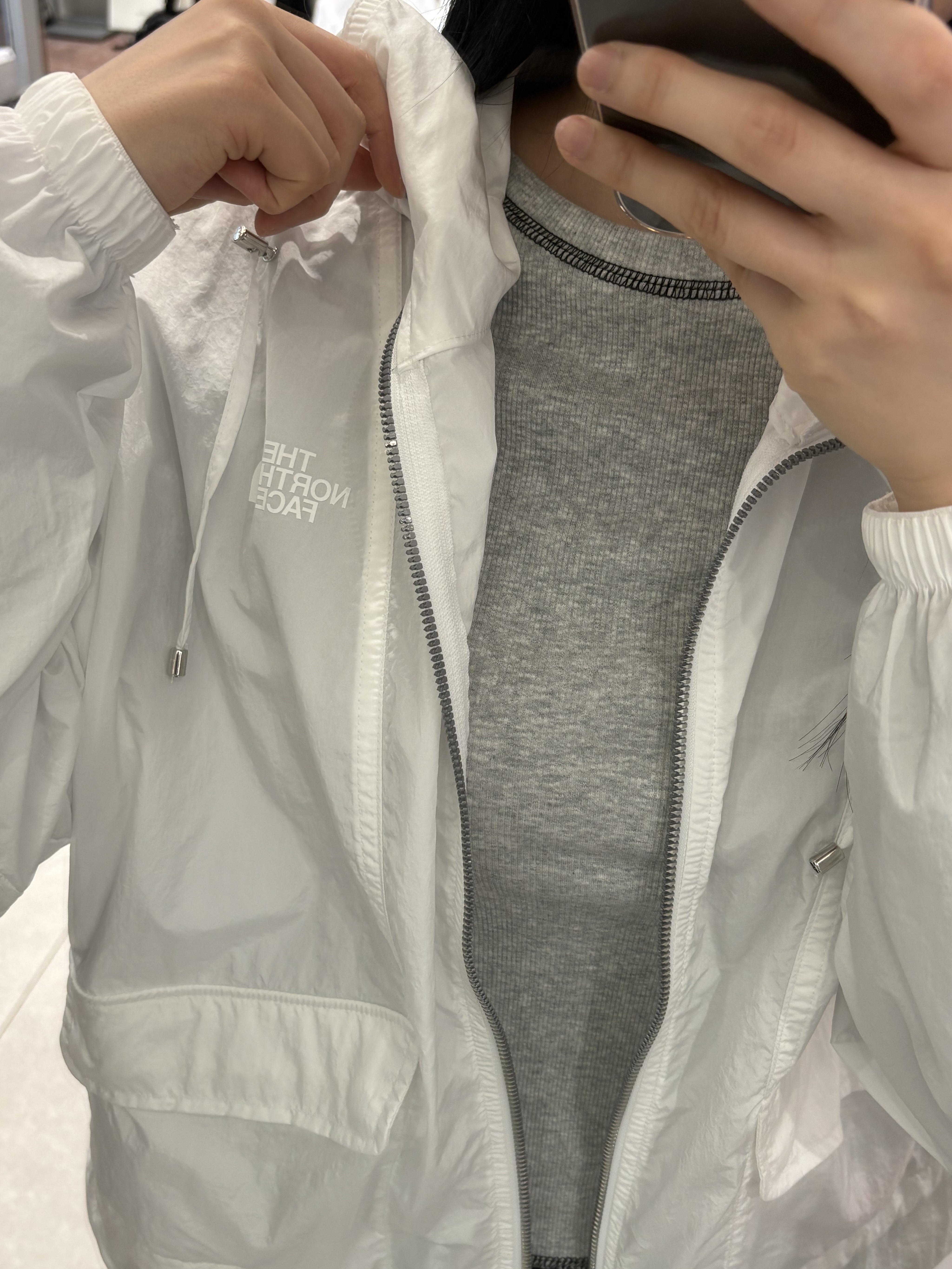 (W) The North Face White Label Liora Jacket White - 26SS 착용 스타일