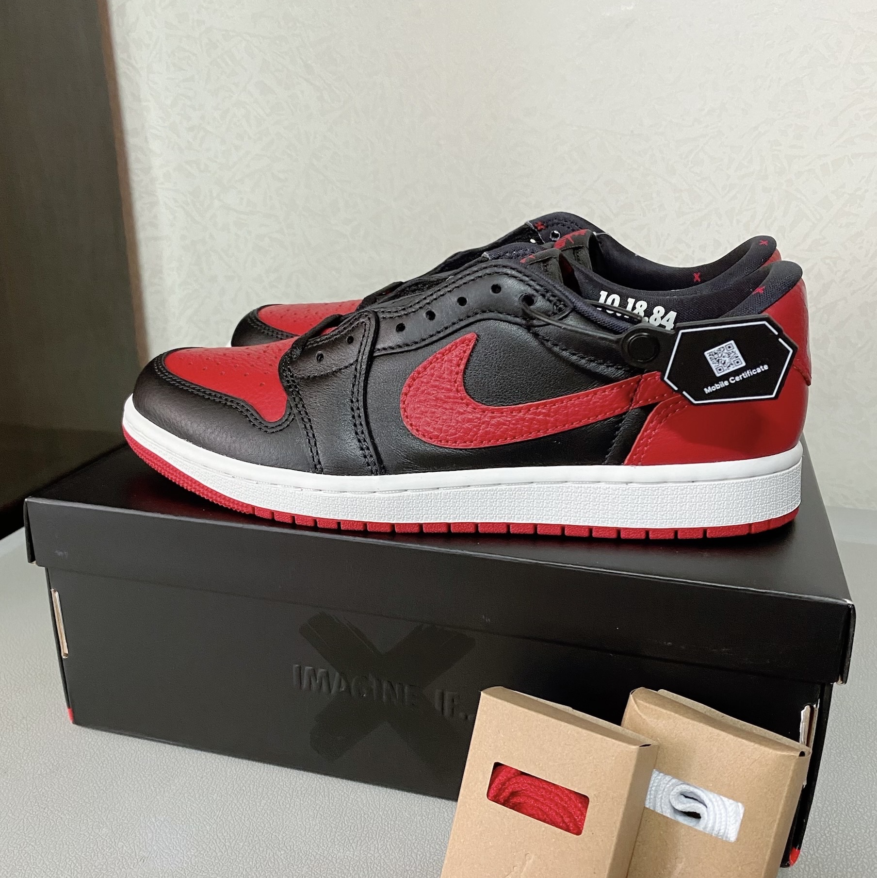 Jordan 1 Retro Low OG Banned 2026 착용 스타일